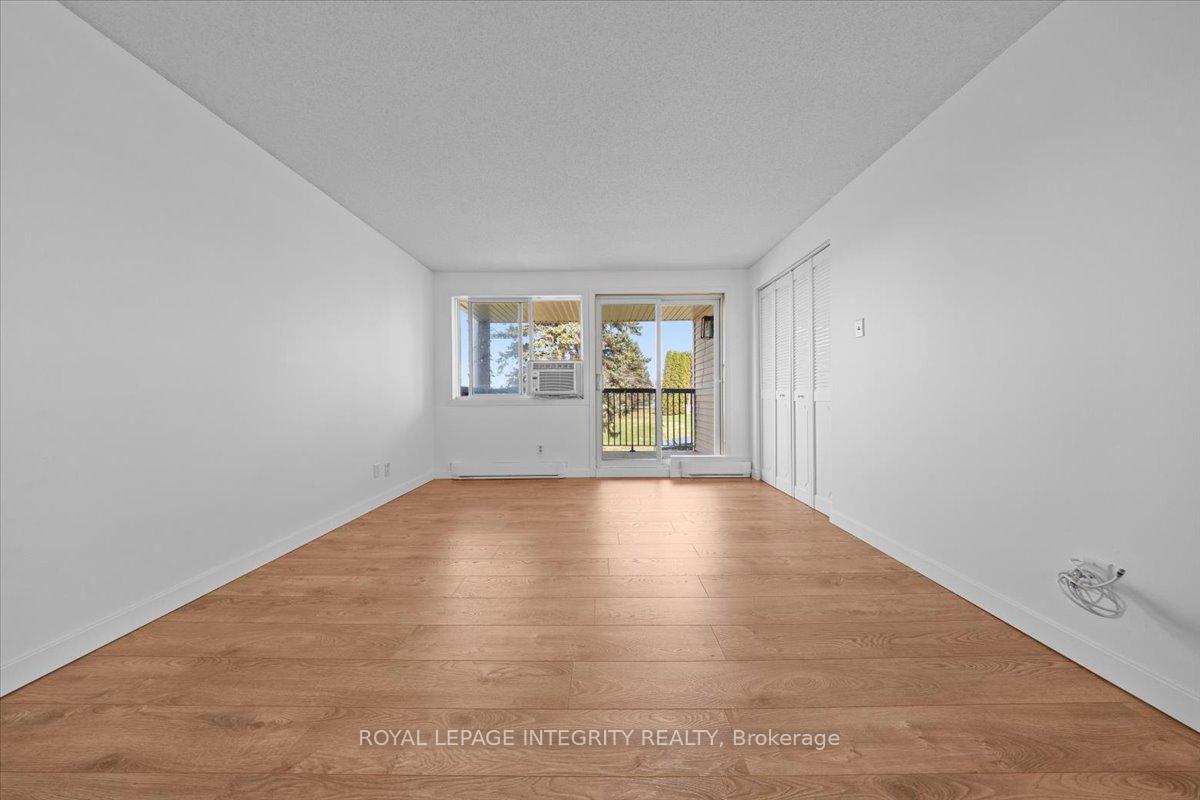 Photo 4 of Unit 207, 6470 Bilberry Drive, Ottawa, Orleans Wood — HOMEH
