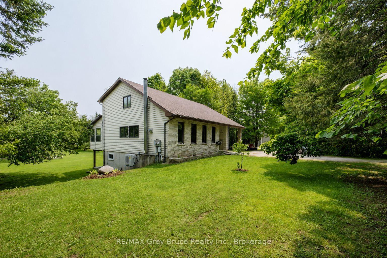 Photo of 1033 Bruce Road 9