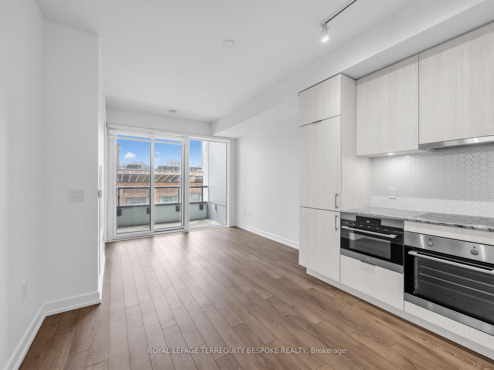 Photo 5 of Unit 419, 158 Front Street E, Toronto, Moss Park — HOMEH