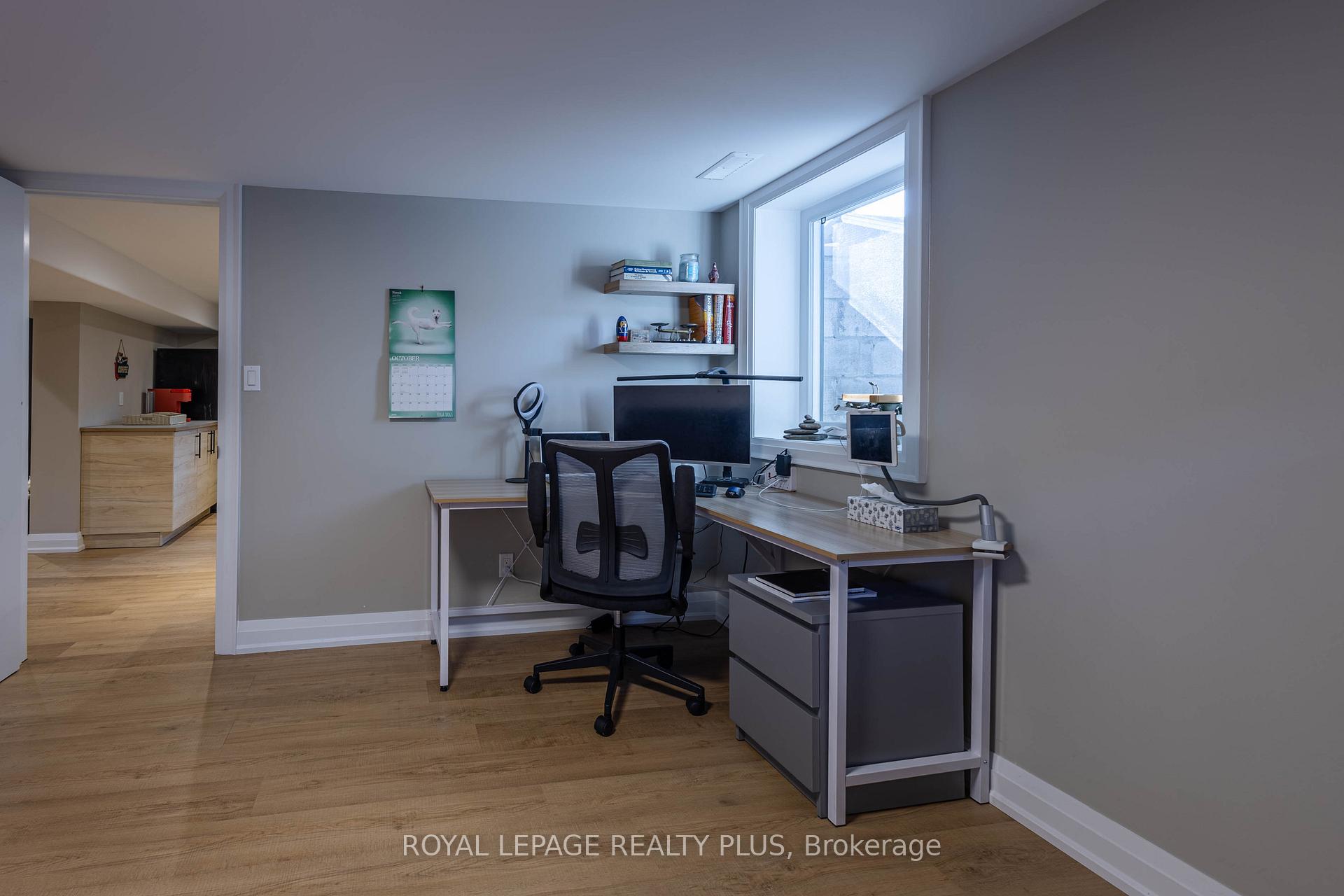Photo 37 of 884 Eagle Drive, Burlington, LaSalle — HOMEH