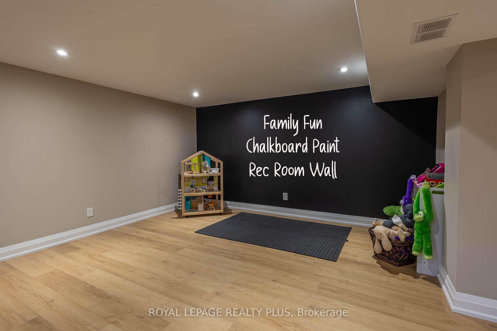 Photo 42 of 884 Eagle Drive, Burlington, LaSalle — HOMEH