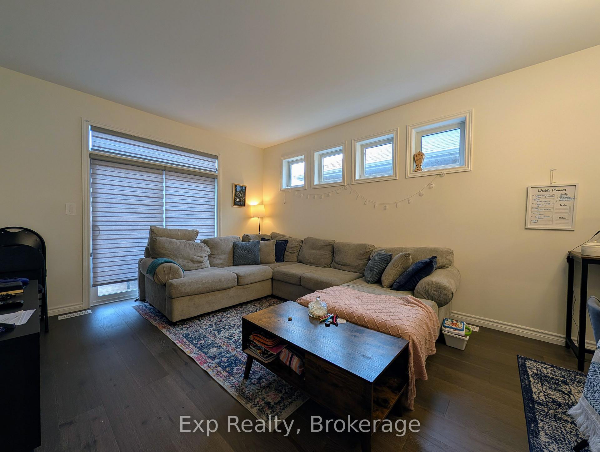 Photo 9 of 96 Athabaska Drive, Belleville, Thurlow Ward — HOMEH