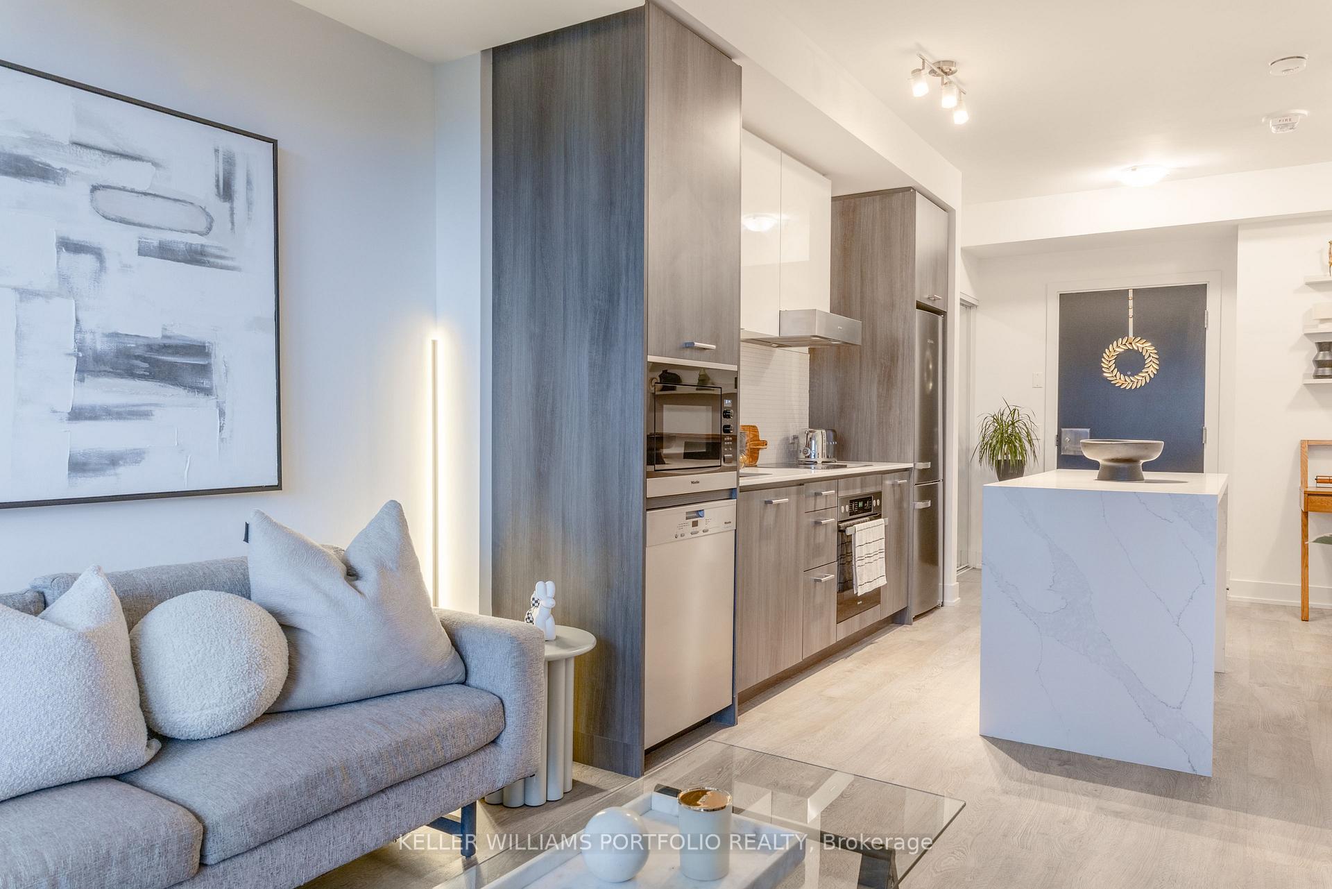 Photo 20 of Unit 706, 11 Lillian Street, Toronto, Mount Pleasant West — HOMEH