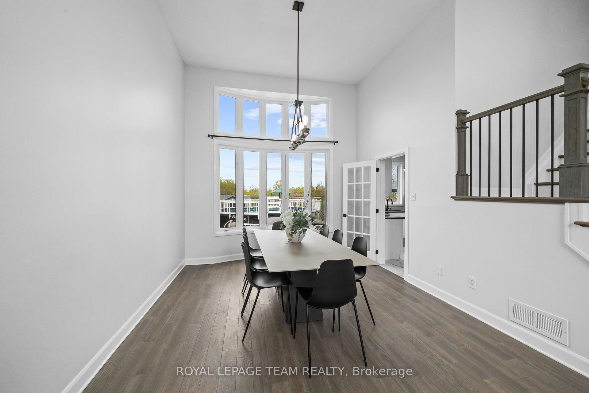 Photo 10 of 6936 Mary Anne Drive, Ottawa, Greely — HOMEH