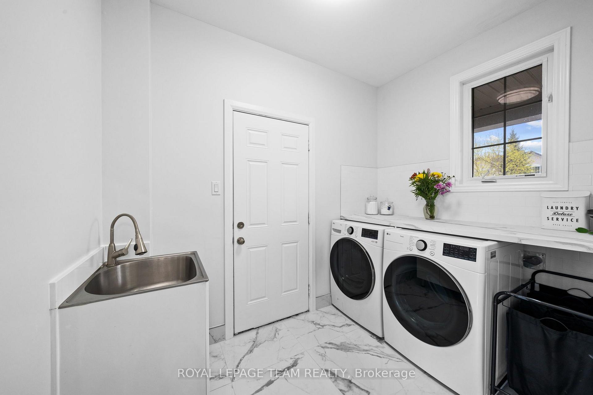 Photo 20 of 6936 Mary Anne Drive, Ottawa, Greely — HOMEH