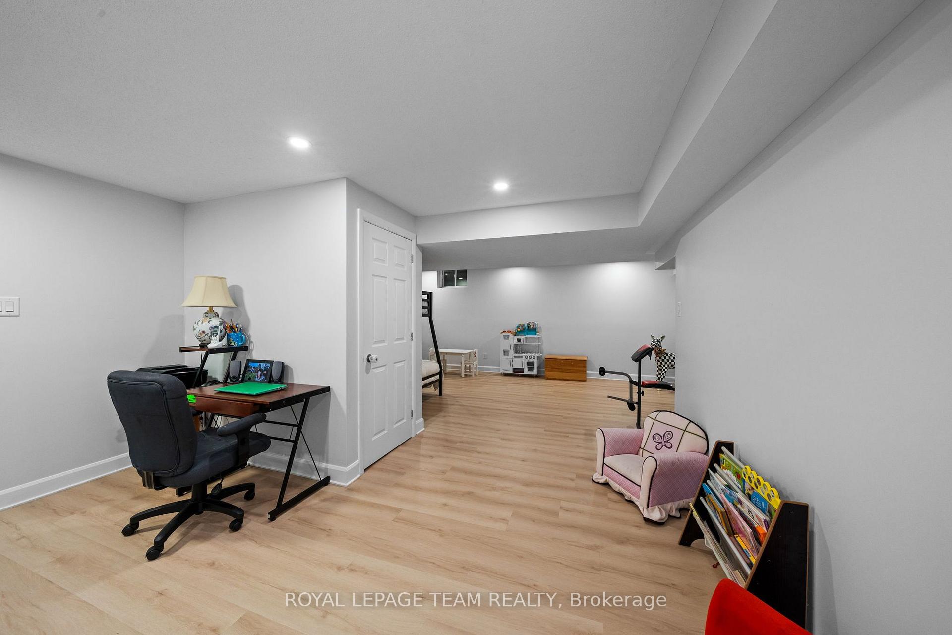 Photo 34 of 6936 Mary Anne Drive, Ottawa, Greely — HOMEH