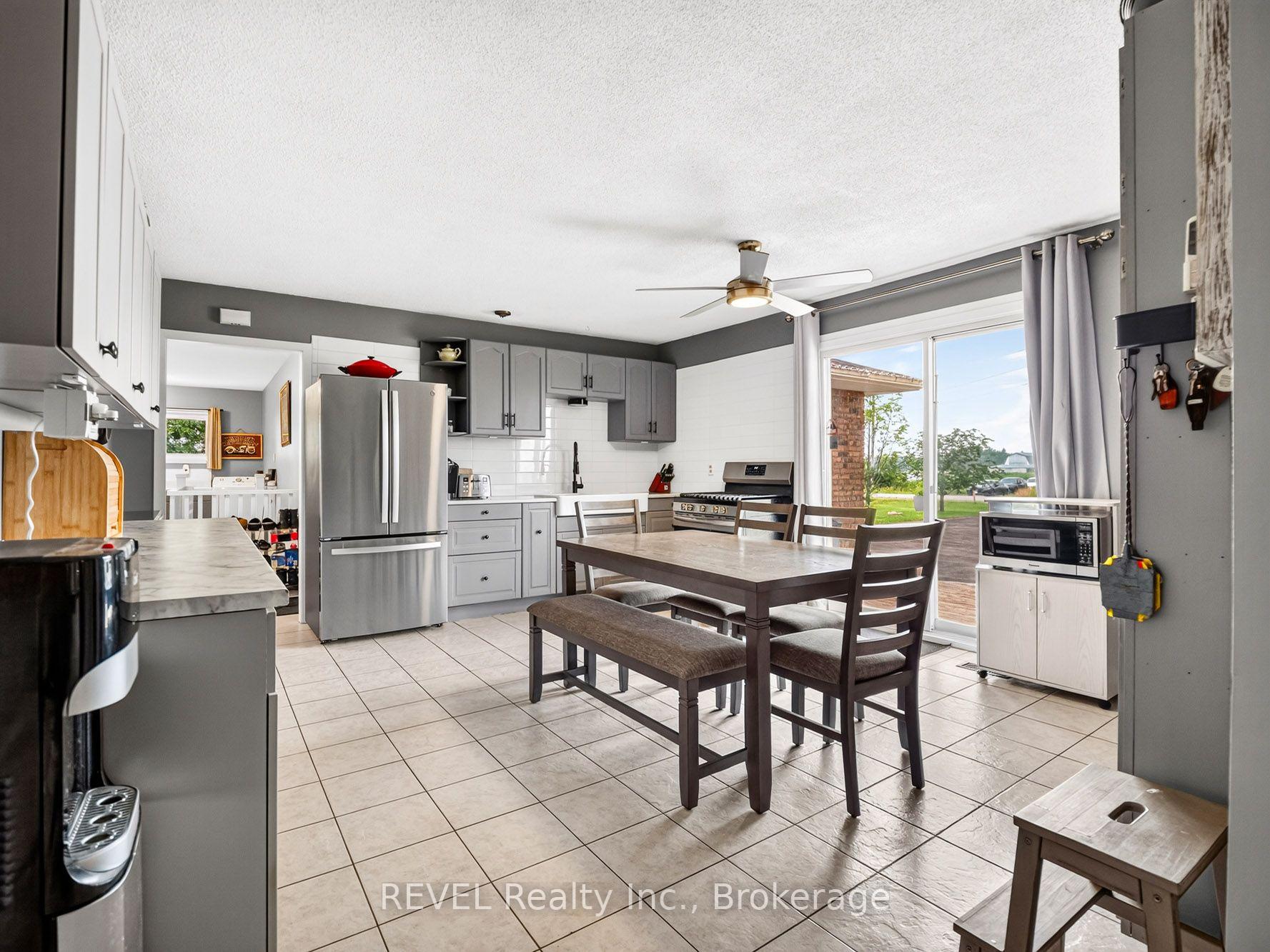 Photo 8 of 5282 Springcreek Road, West Lincoln, Smithville — HOMEH