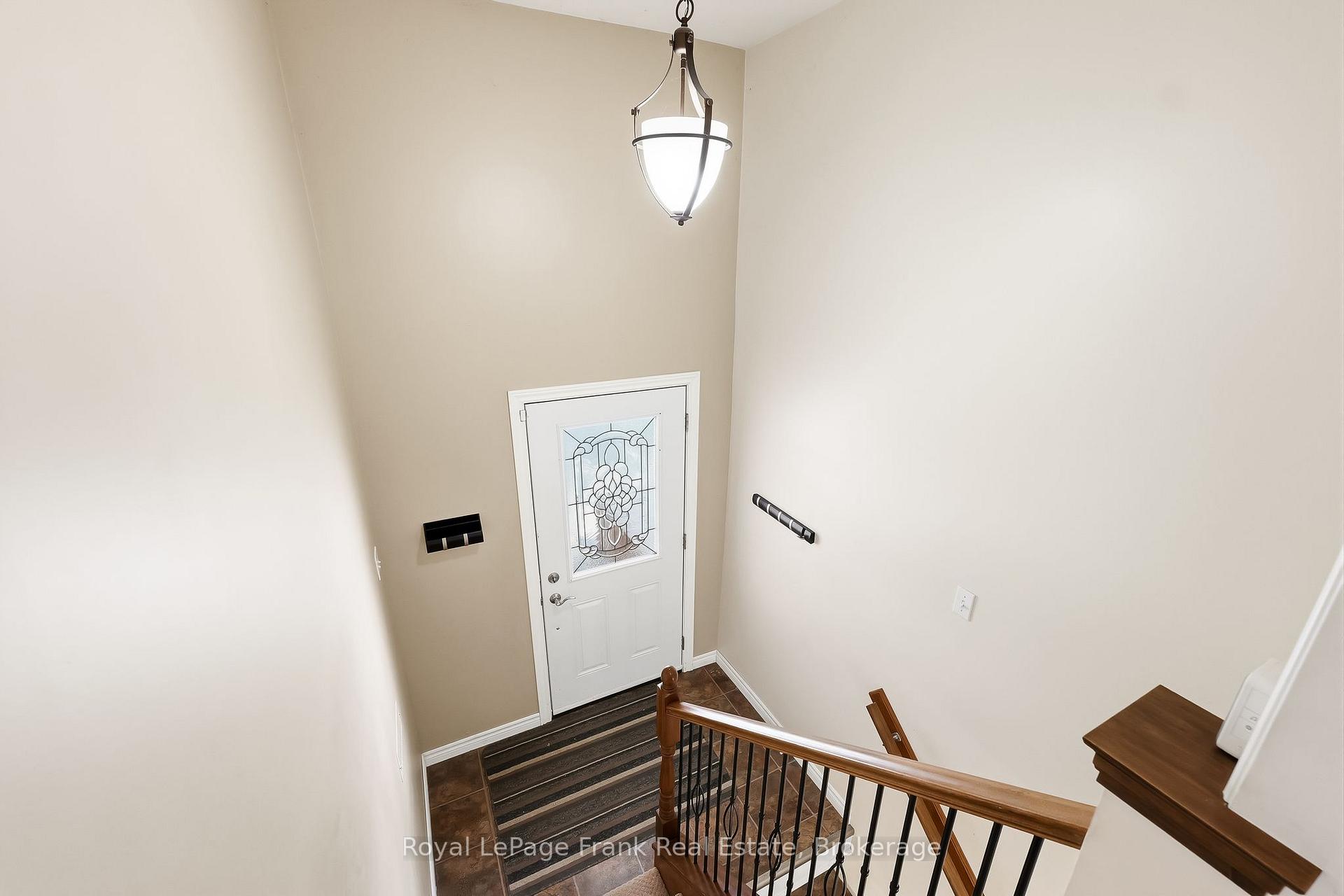 Photo 5 of 25 Barbara Street, Quinte West, Trenton Ward — HOMEH