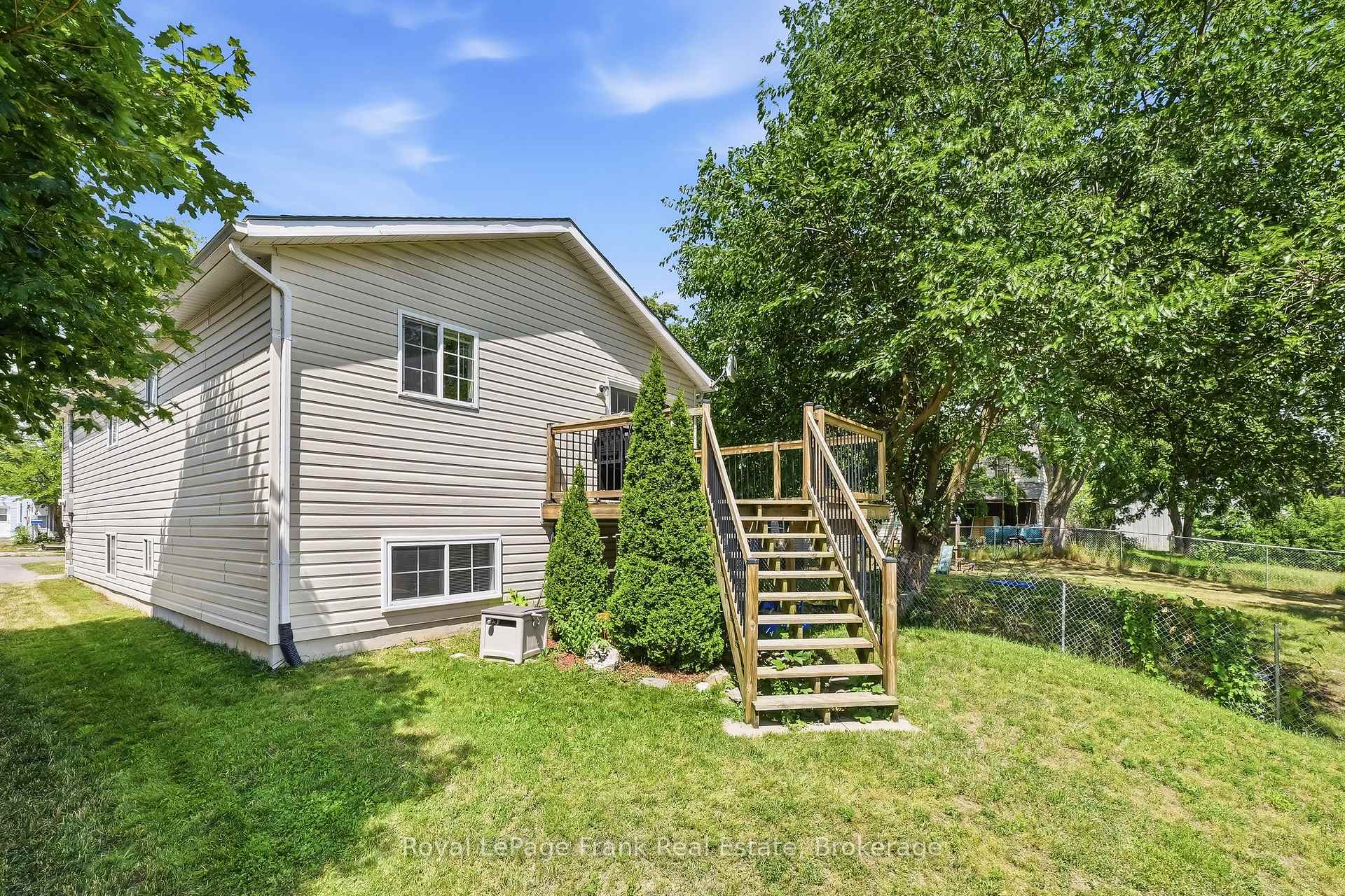 Photo 35 of 25 Barbara Street, Quinte West, Trenton Ward — HOMEH