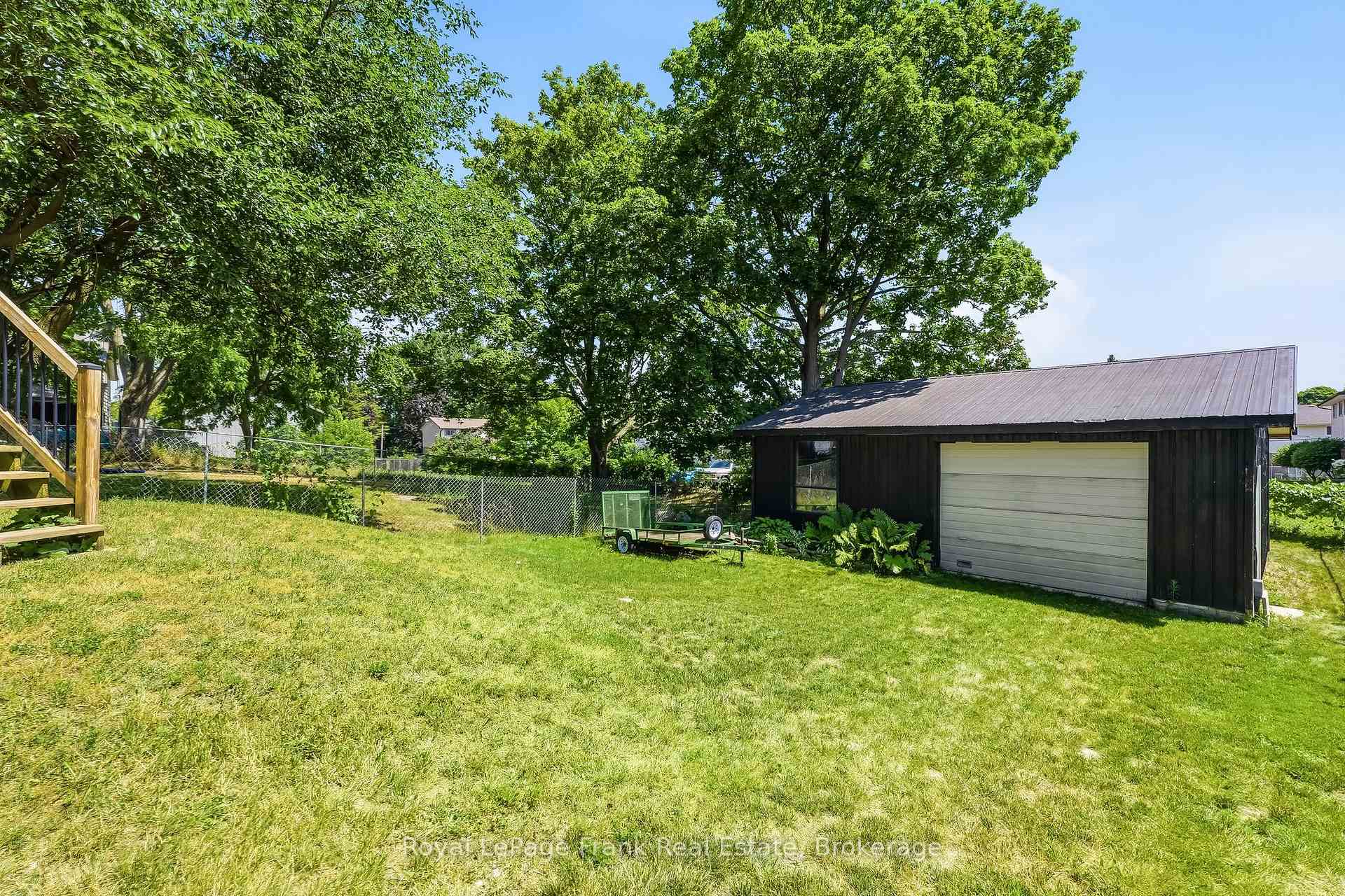 Photo 37 of 25 Barbara Street, Quinte West, Trenton Ward — HOMEH