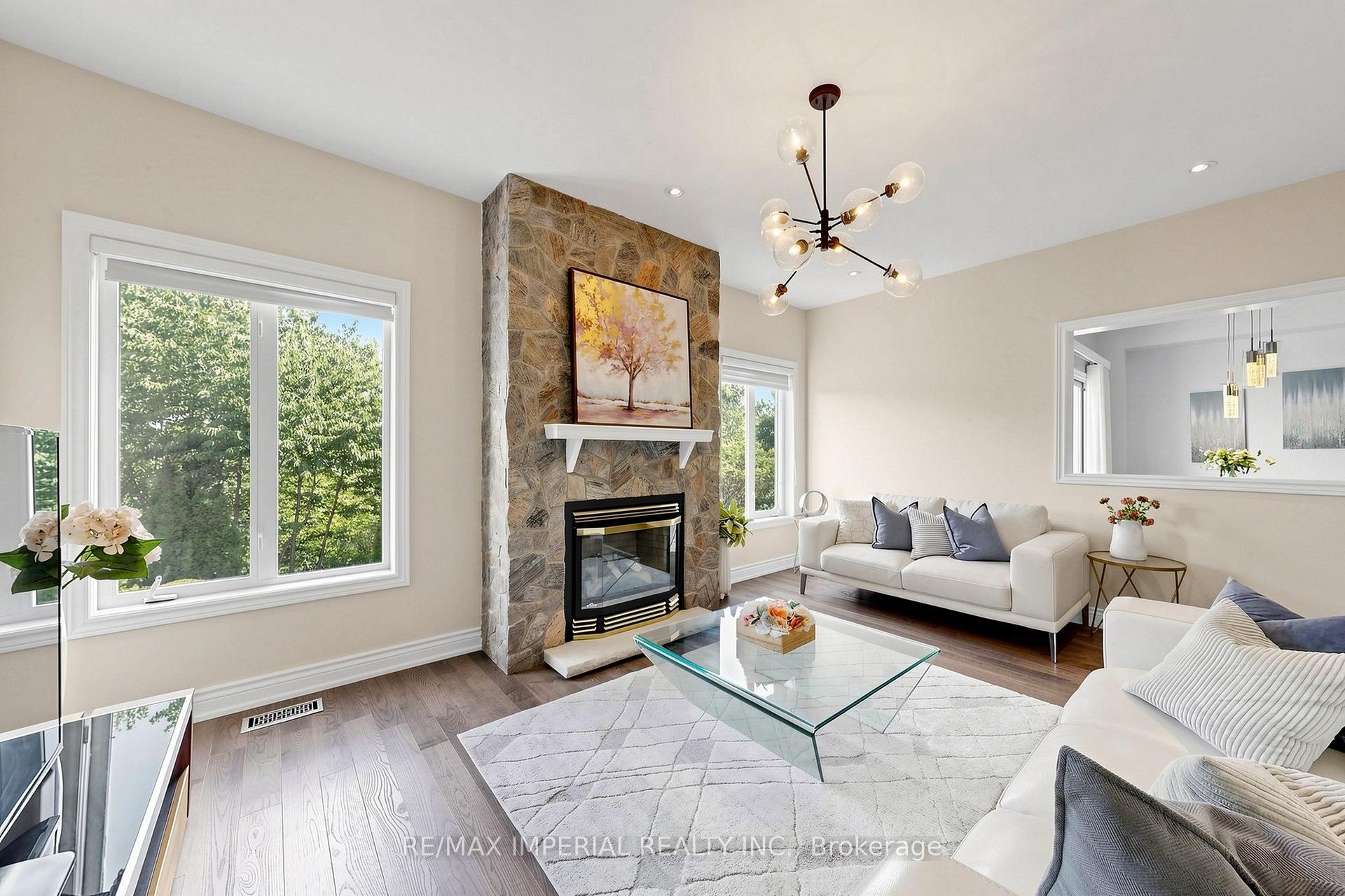 Photo 10 of 53 Rushingbrook Drive, Richmond Hill, Rouge Woods — HOMEH