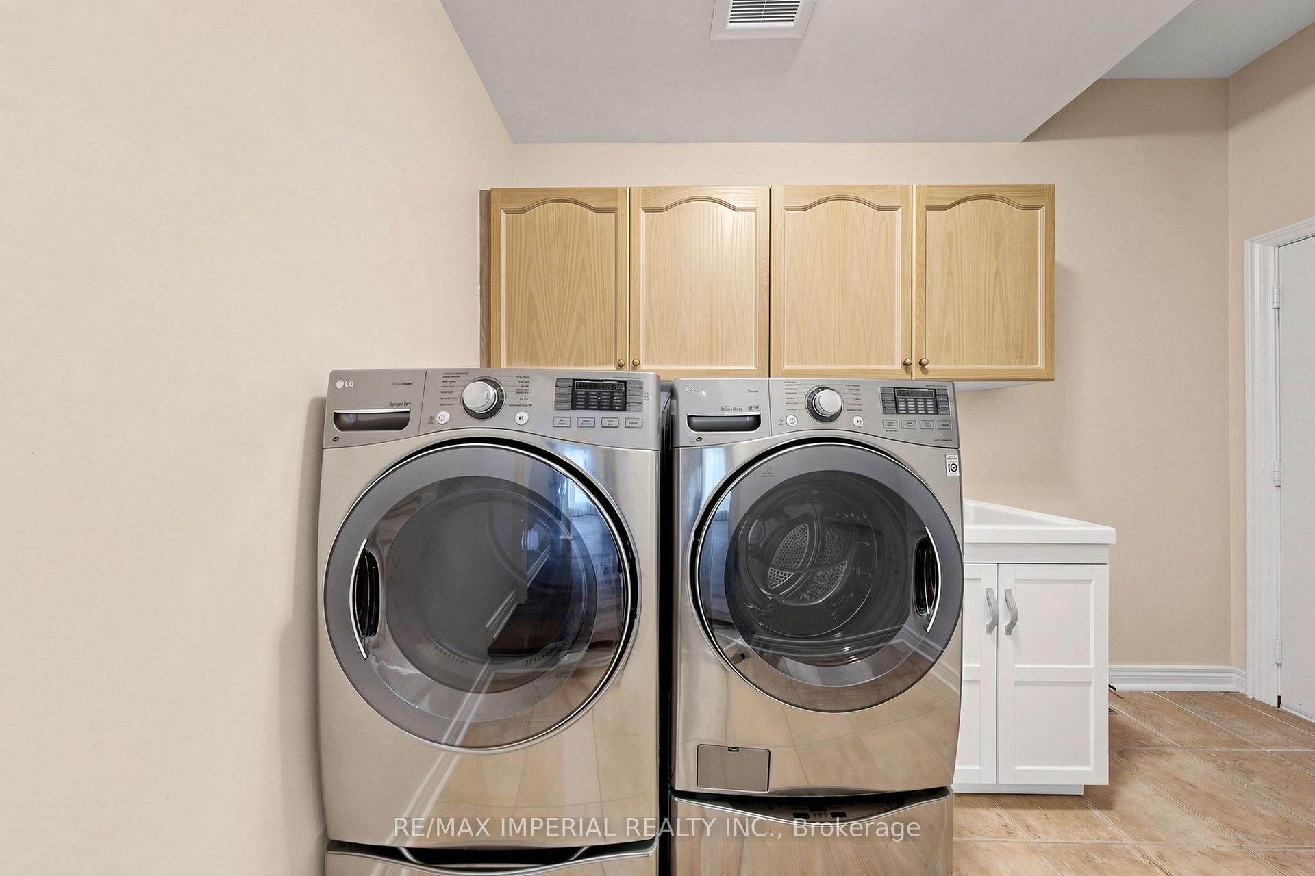 Photo 18 of 53 Rushingbrook Drive, Richmond Hill, Rouge Woods — HOMEH