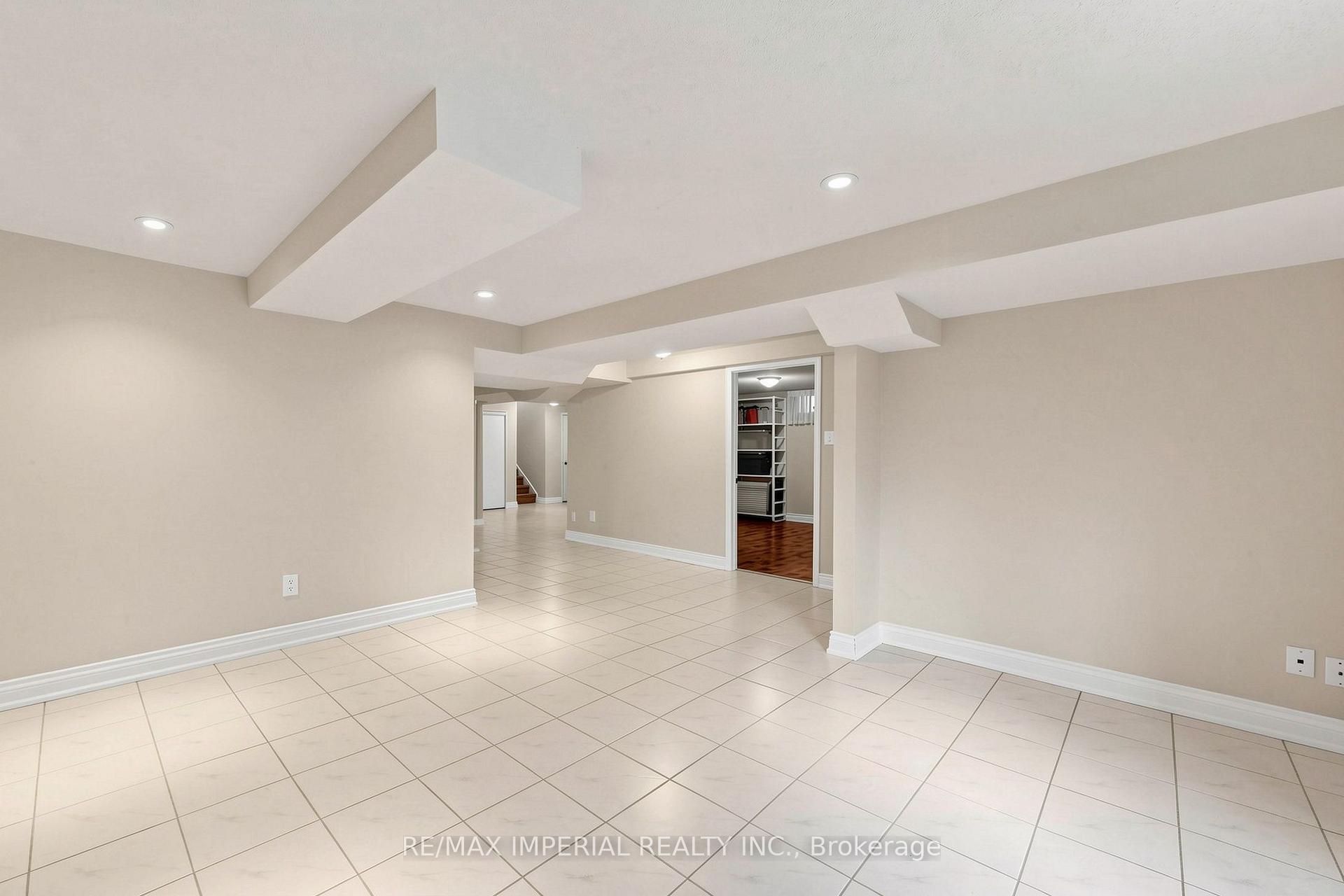 Photo 33 of 53 Rushingbrook Drive, Richmond Hill, Rouge Woods — HOMEH