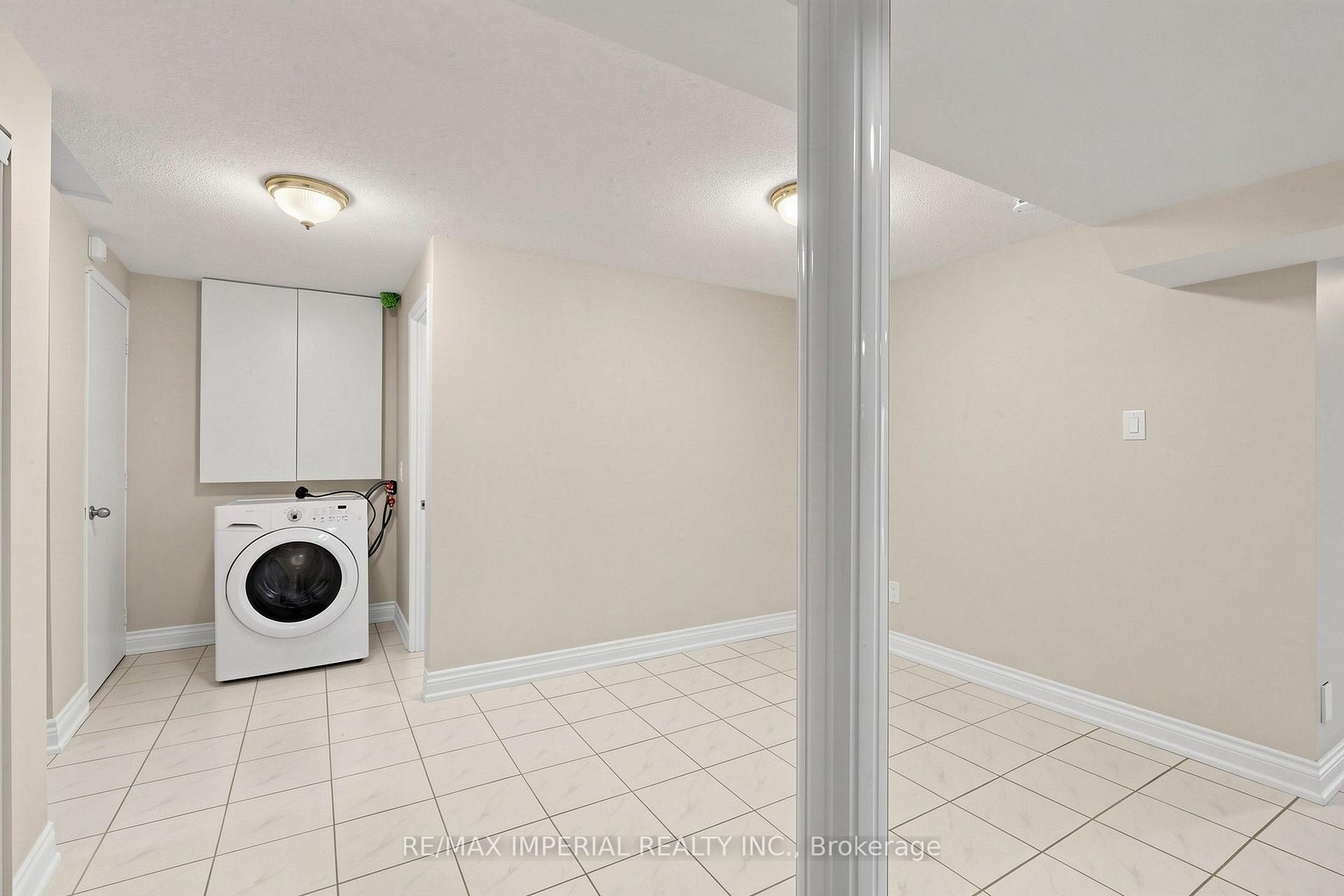 Photo 34 of 53 Rushingbrook Drive, Richmond Hill, Rouge Woods — HOMEH