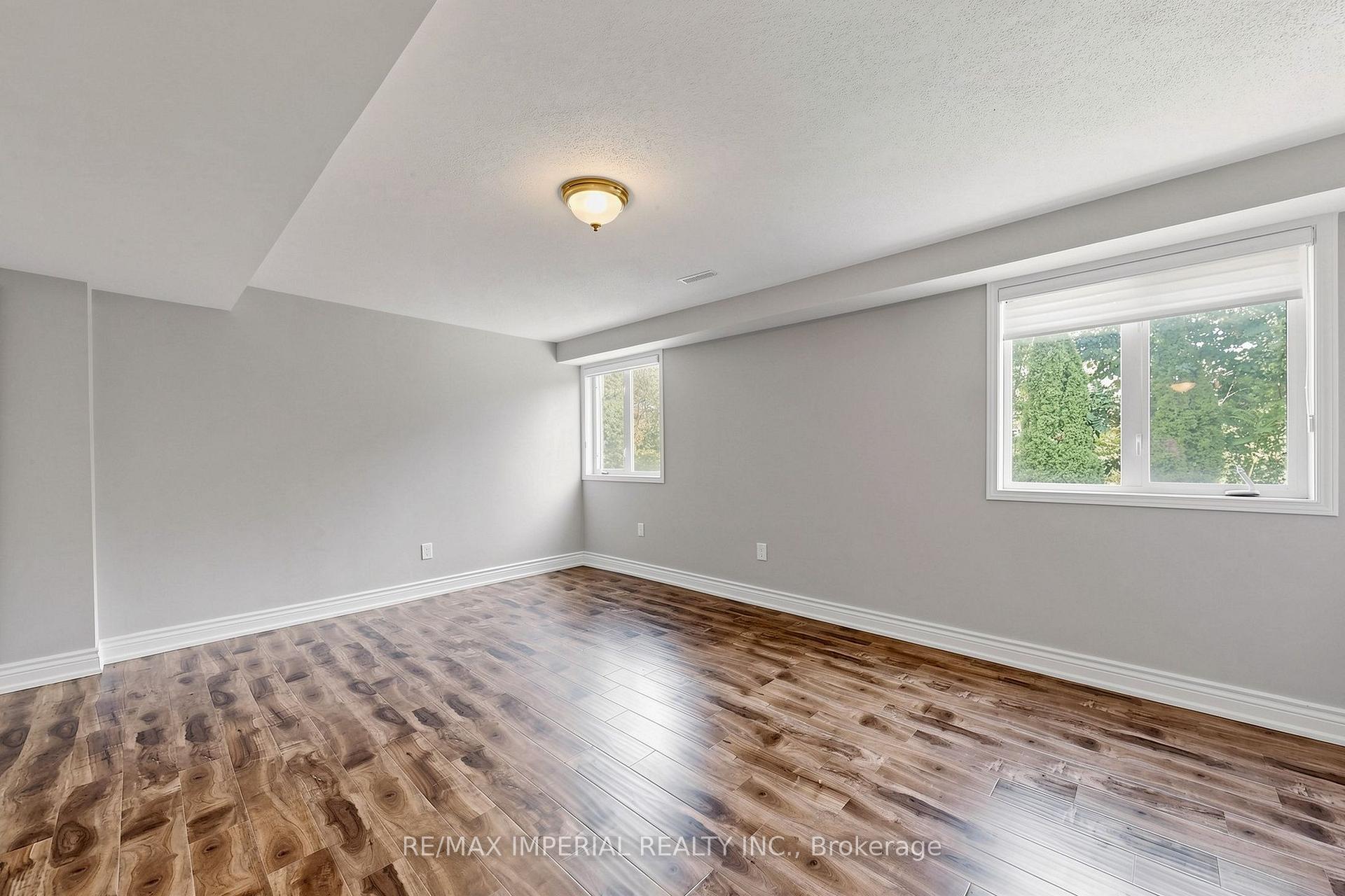 Photo 38 of 53 Rushingbrook Drive, Richmond Hill, Rouge Woods — HOMEH