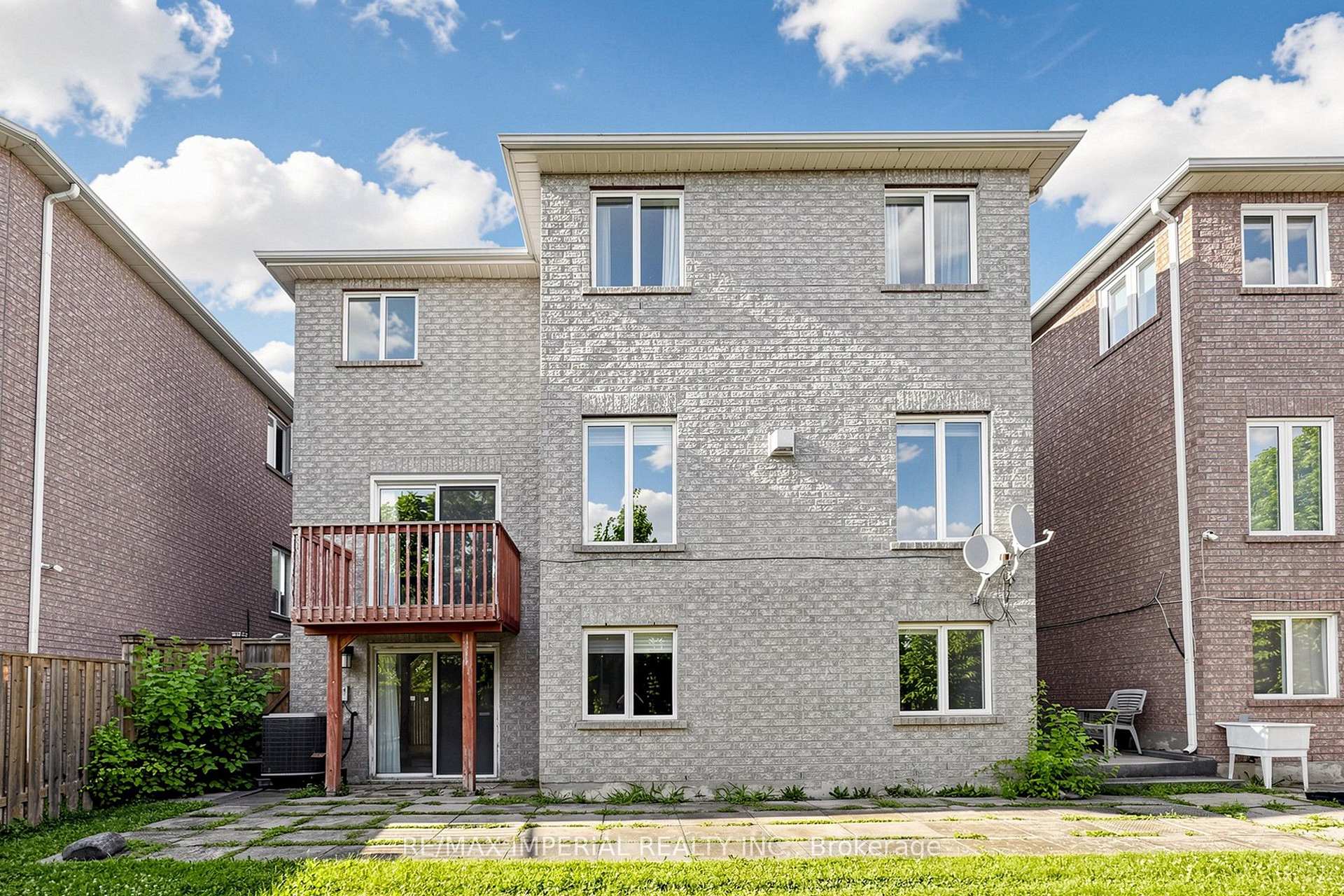 Photo 42 of 53 Rushingbrook Drive, Richmond Hill, Rouge Woods — HOMEH