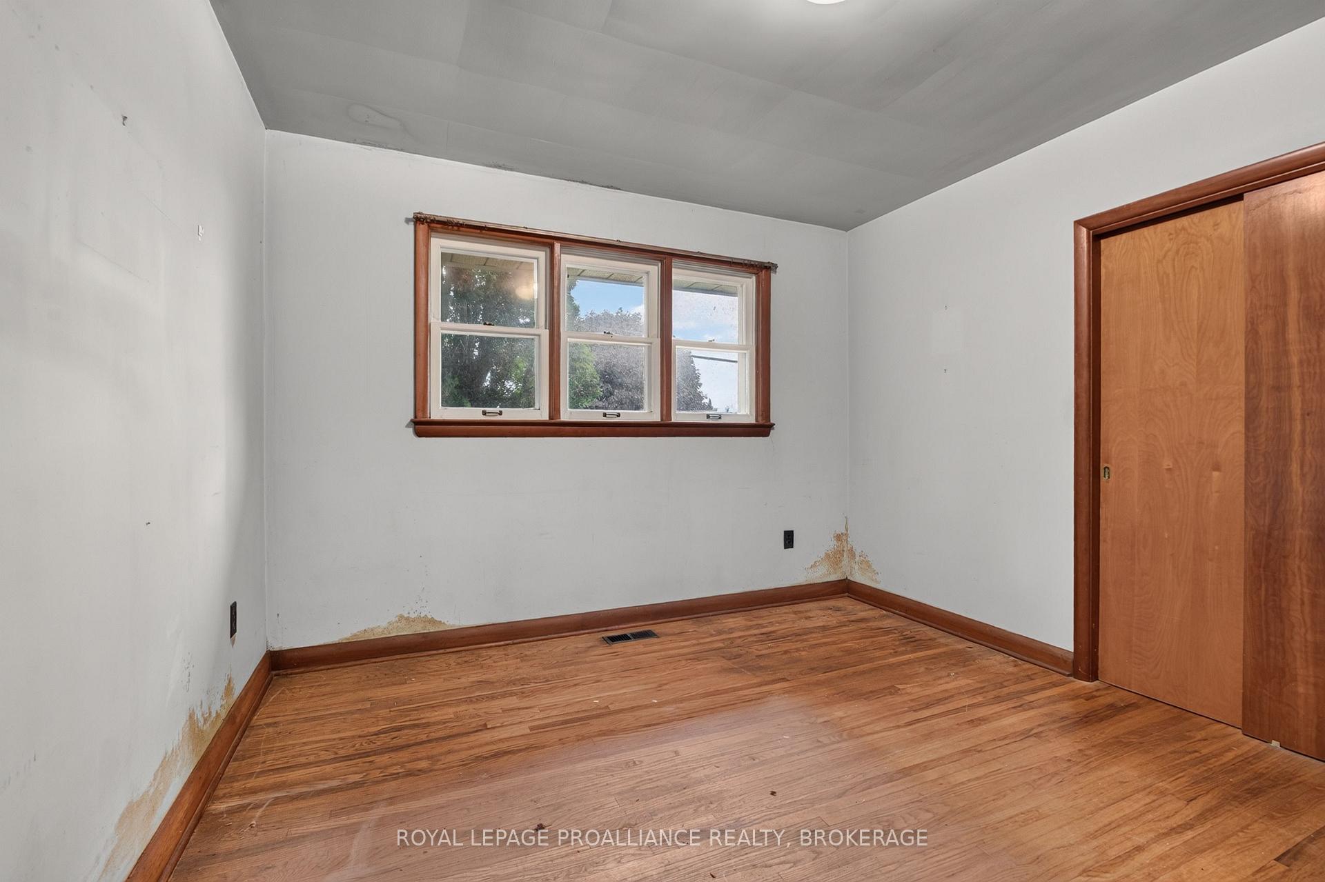 Photo 17 of 267 Lakeview Avenue, Kingston, City SouthWest — HOMEH