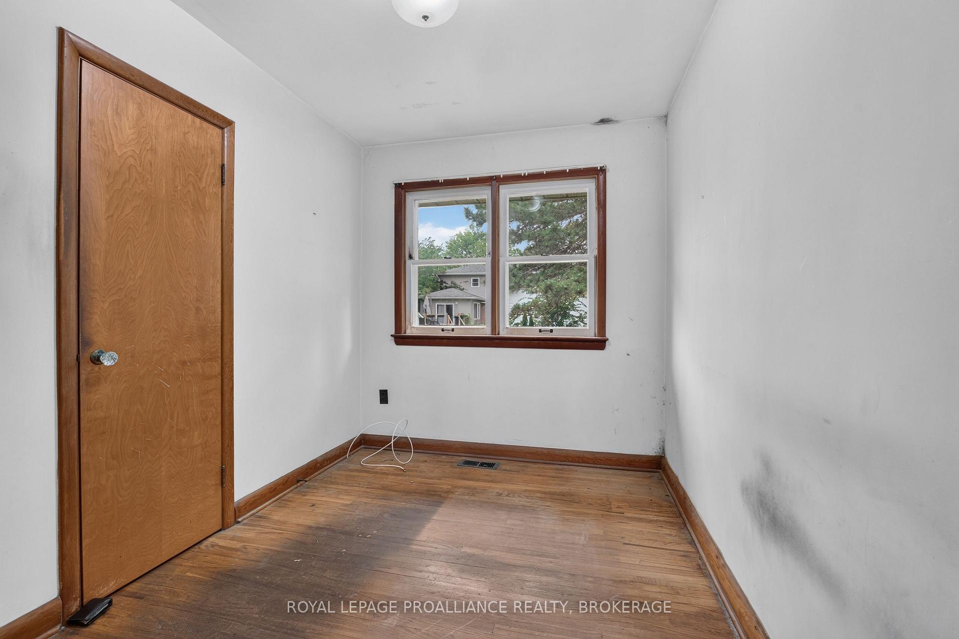 Photo 19 of 267 Lakeview Avenue, Kingston, City SouthWest — HOMEH