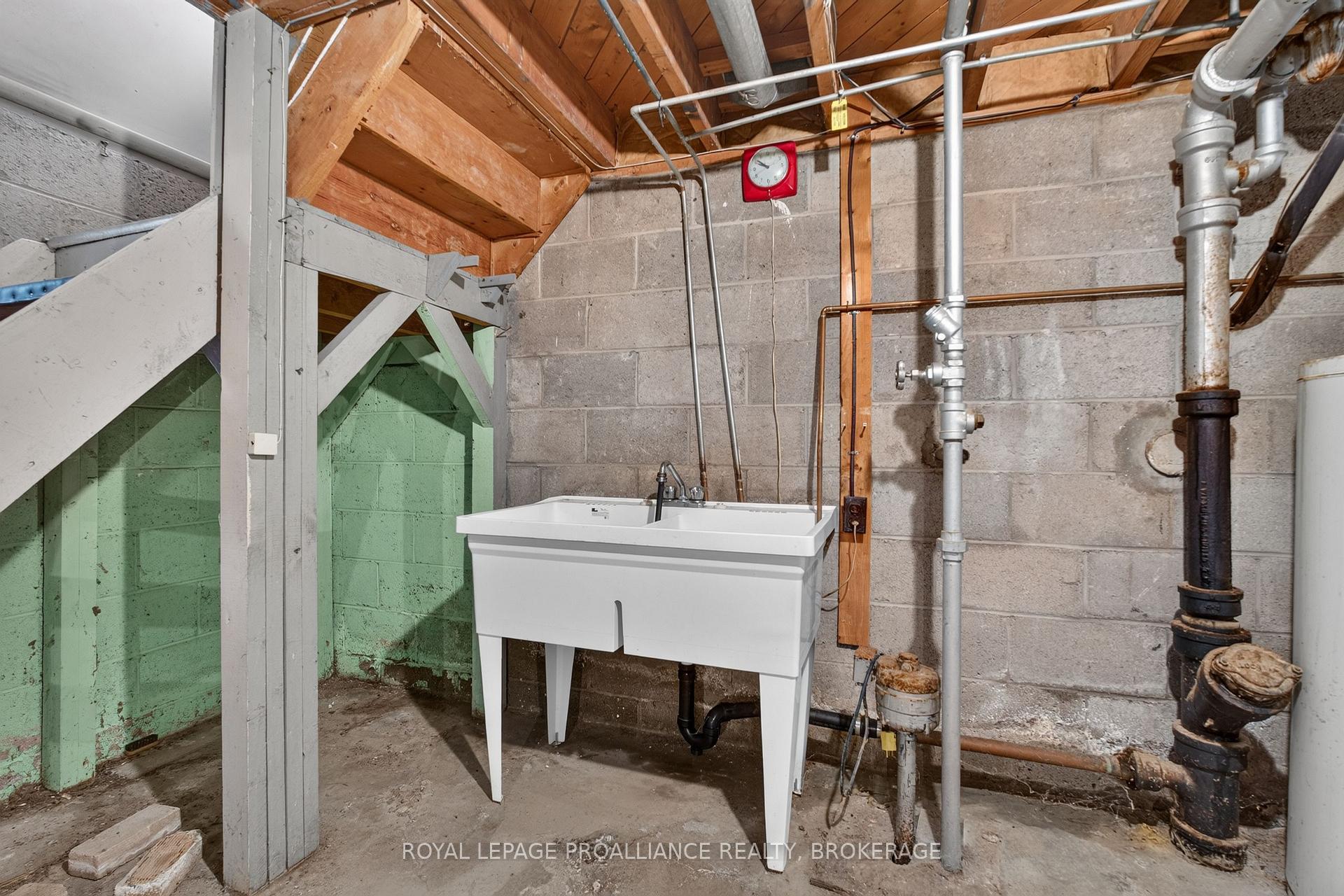 Photo 25 of 267 Lakeview Avenue, Kingston, City SouthWest — HOMEH
