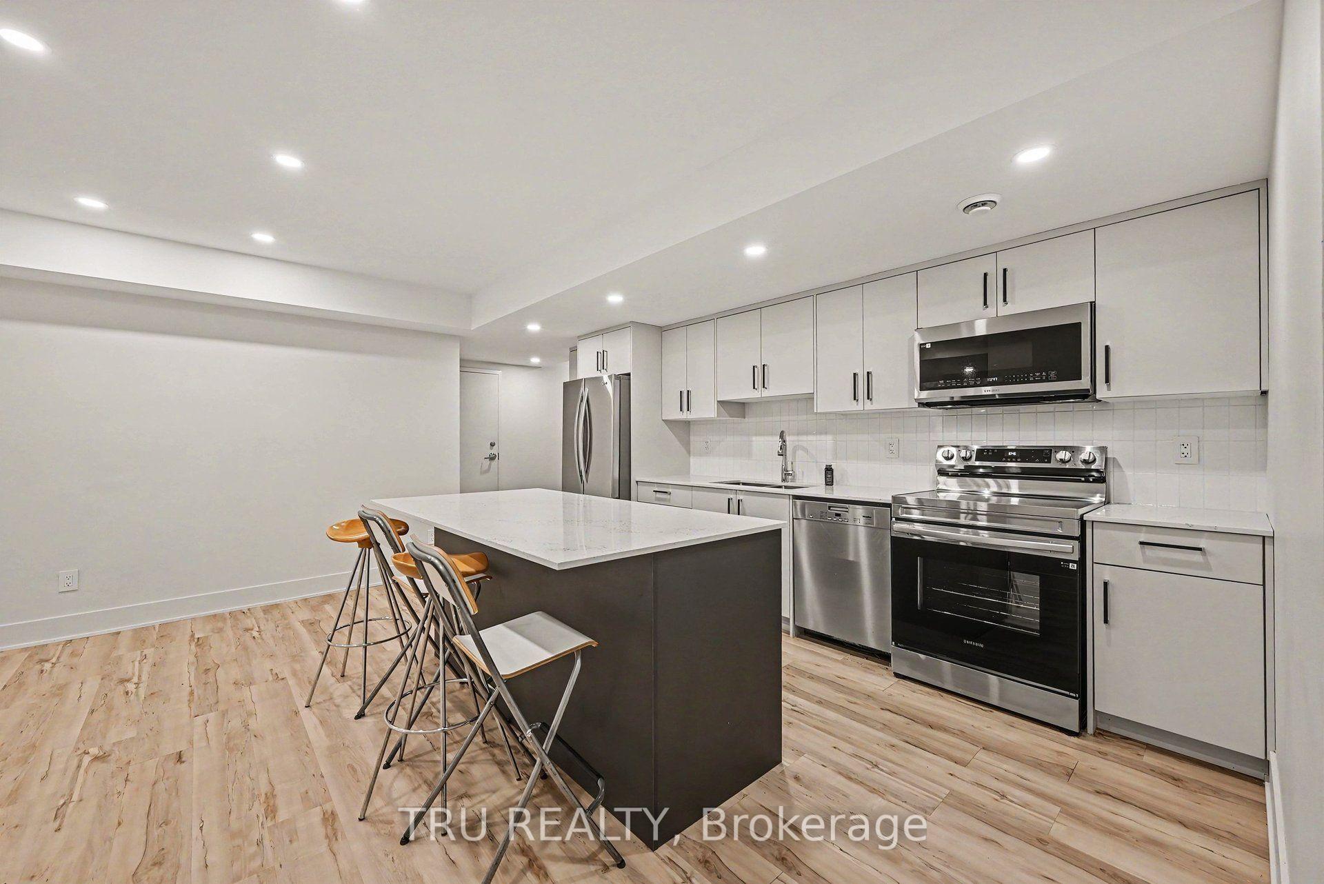 Photo 4 of Unit B, 120 Glynn Avenue, Ottawa, Overbrook — HOMEH