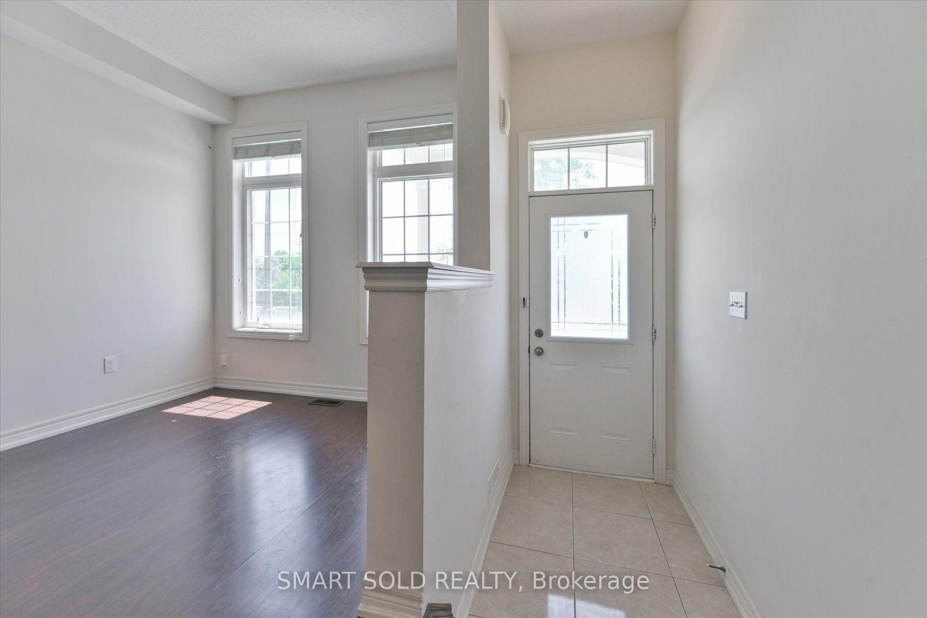 Photo 2 of 76 Christian Ritter Drive, Markham, Berczy — HOMEH