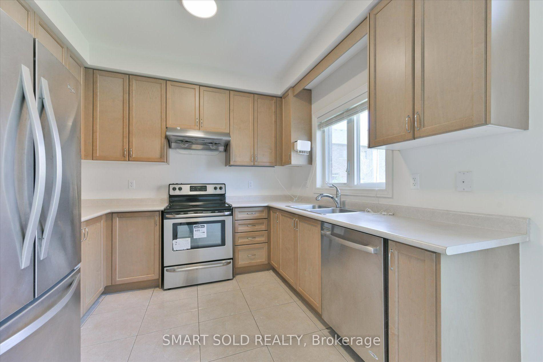 Photo 9 of 76 Christian Ritter Drive, Markham, Berczy — HOMEH
