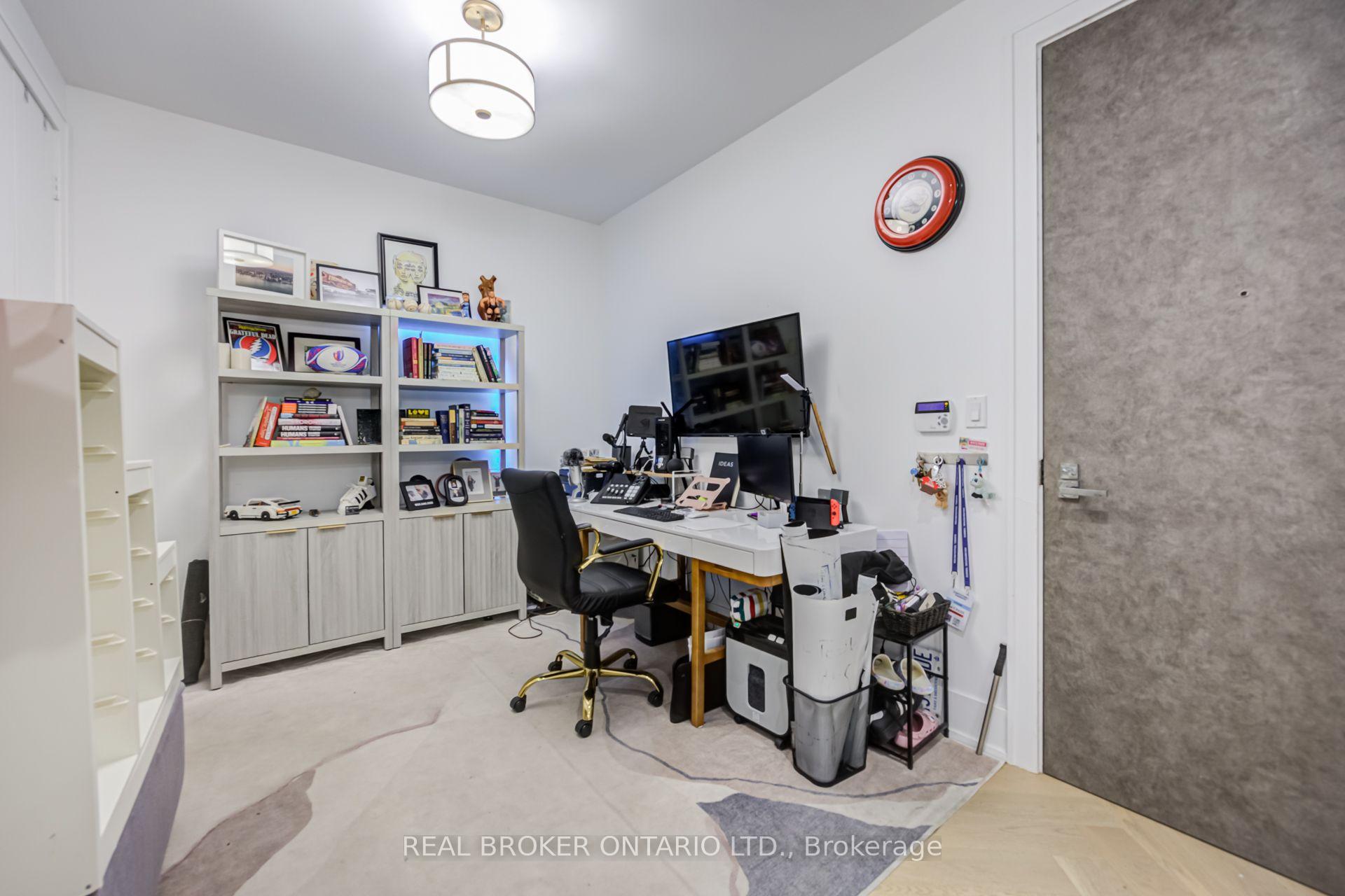 Photo 6 of Unit 916, 29 Queens Quay E, Toronto, Waterfront Communities — HOMEH