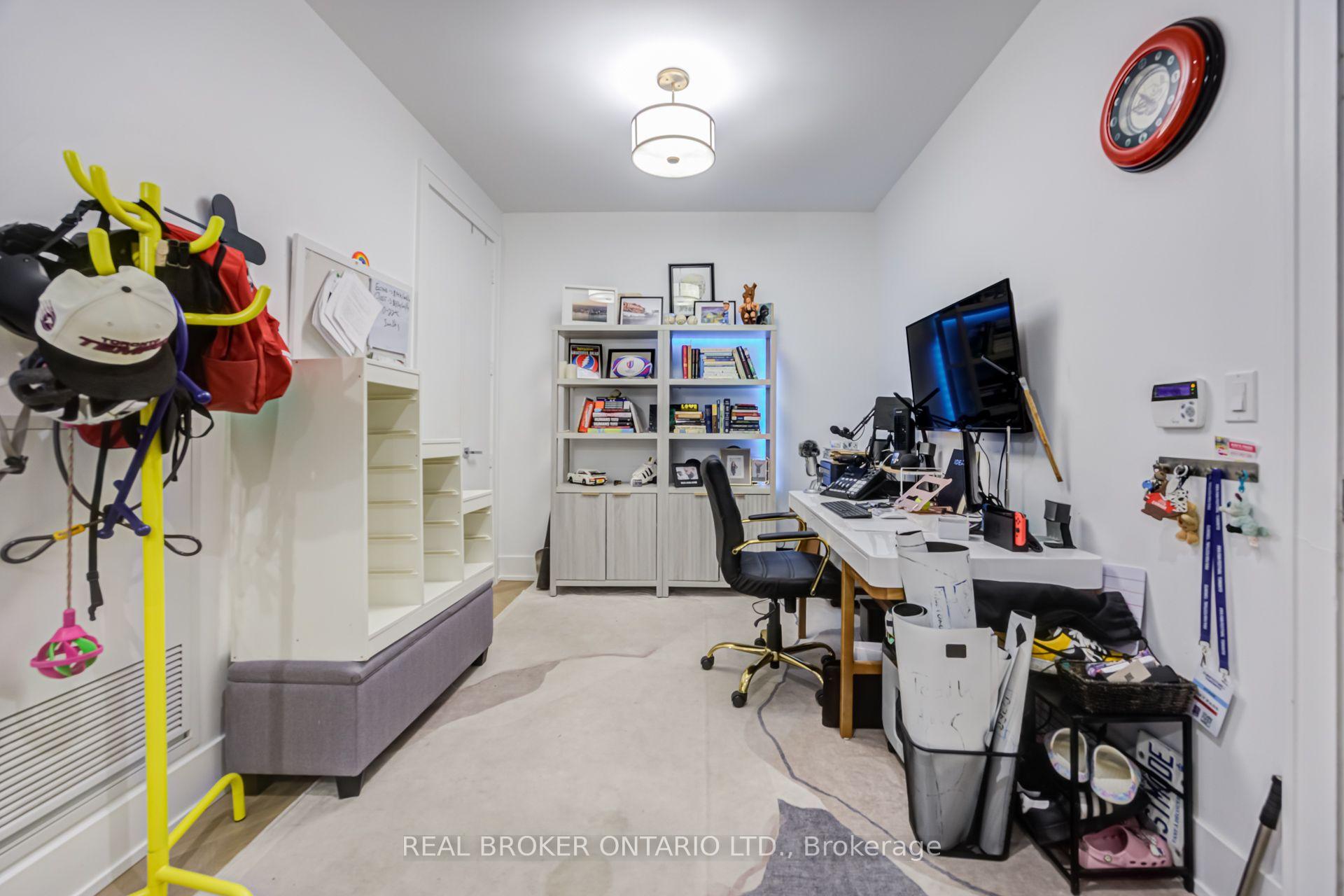 Photo 7 of Unit 916, 29 Queens Quay E, Toronto, Waterfront Communities — HOMEH