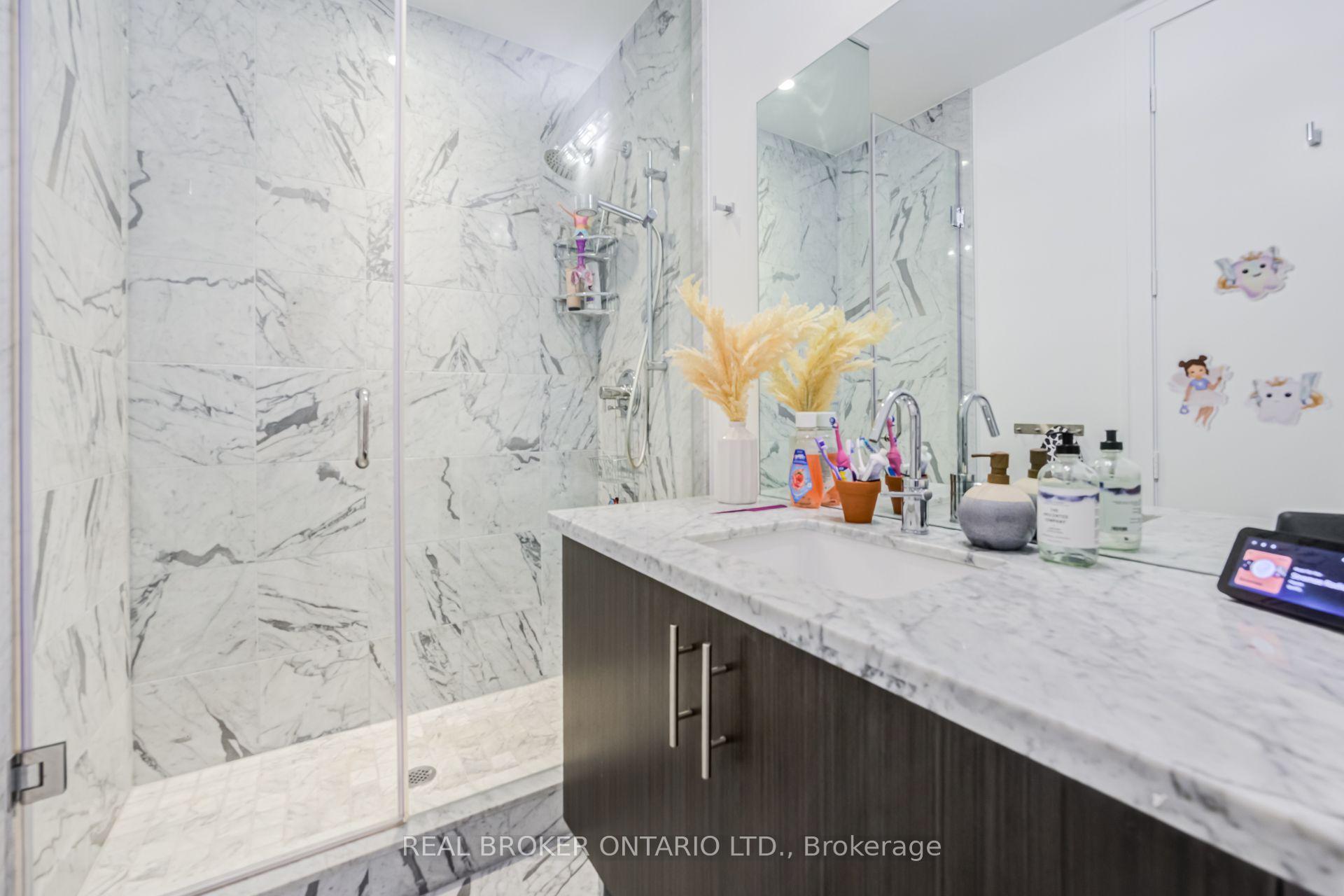 Photo 13 of Unit 916, 29 Queens Quay E, Toronto, Waterfront Communities — HOMEH