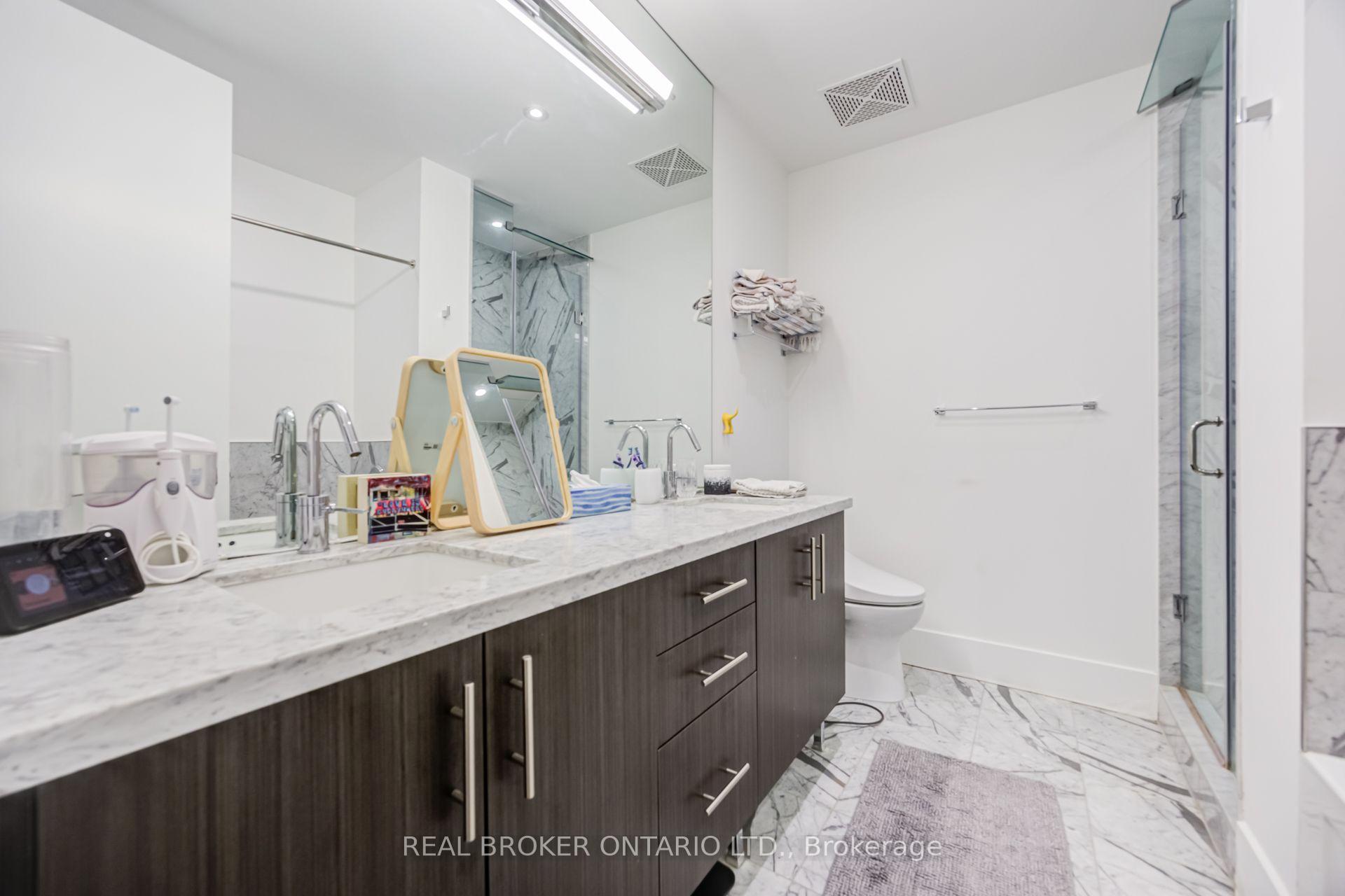 Photo 18 of Unit 916, 29 Queens Quay E, Toronto, Waterfront Communities — HOMEH