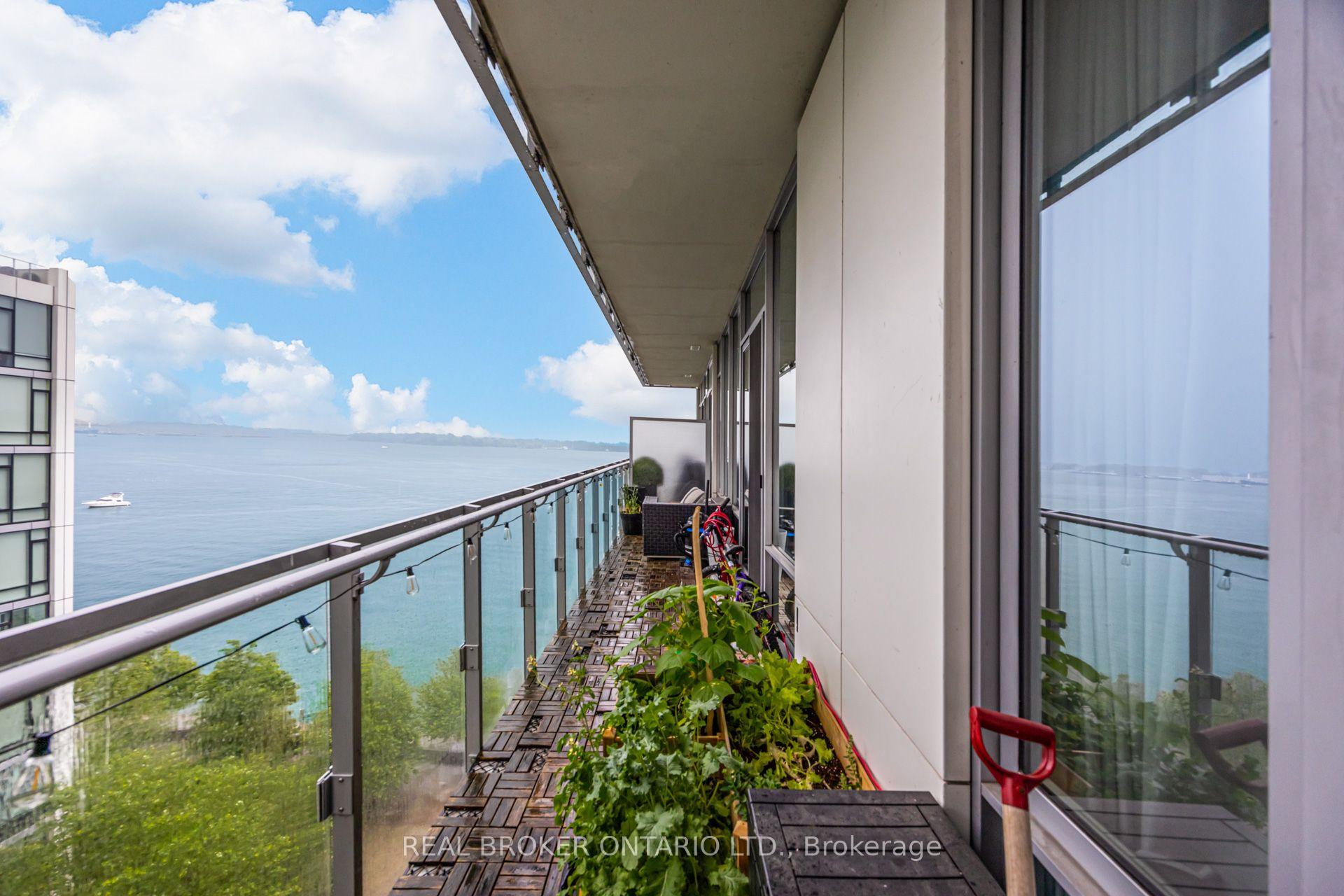 Photo 23 of Unit 916, 29 Queens Quay E, Toronto, Waterfront Communities — HOMEH