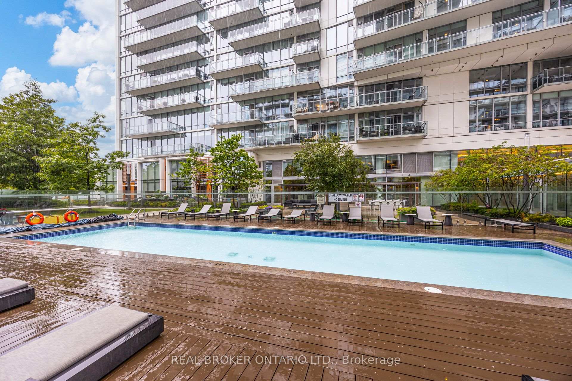 Photo 28 of Unit 916, 29 Queens Quay E, Toronto, Waterfront Communities — HOMEH