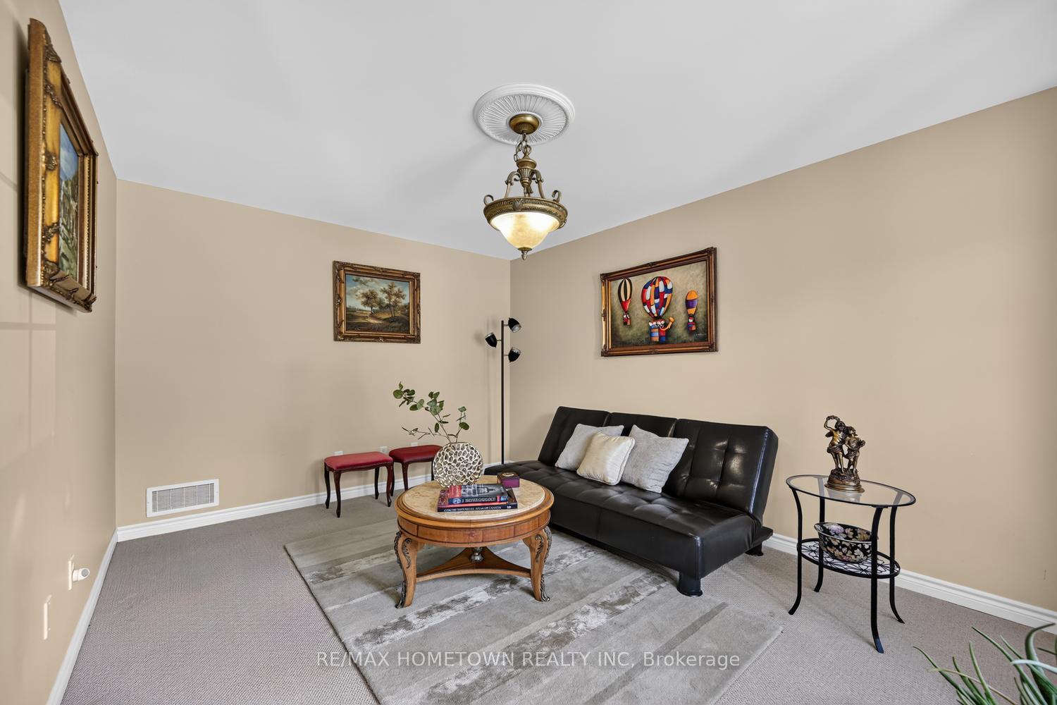 Photo 9 of 286 Beley Street, Brockville, Brockville — HOMEH