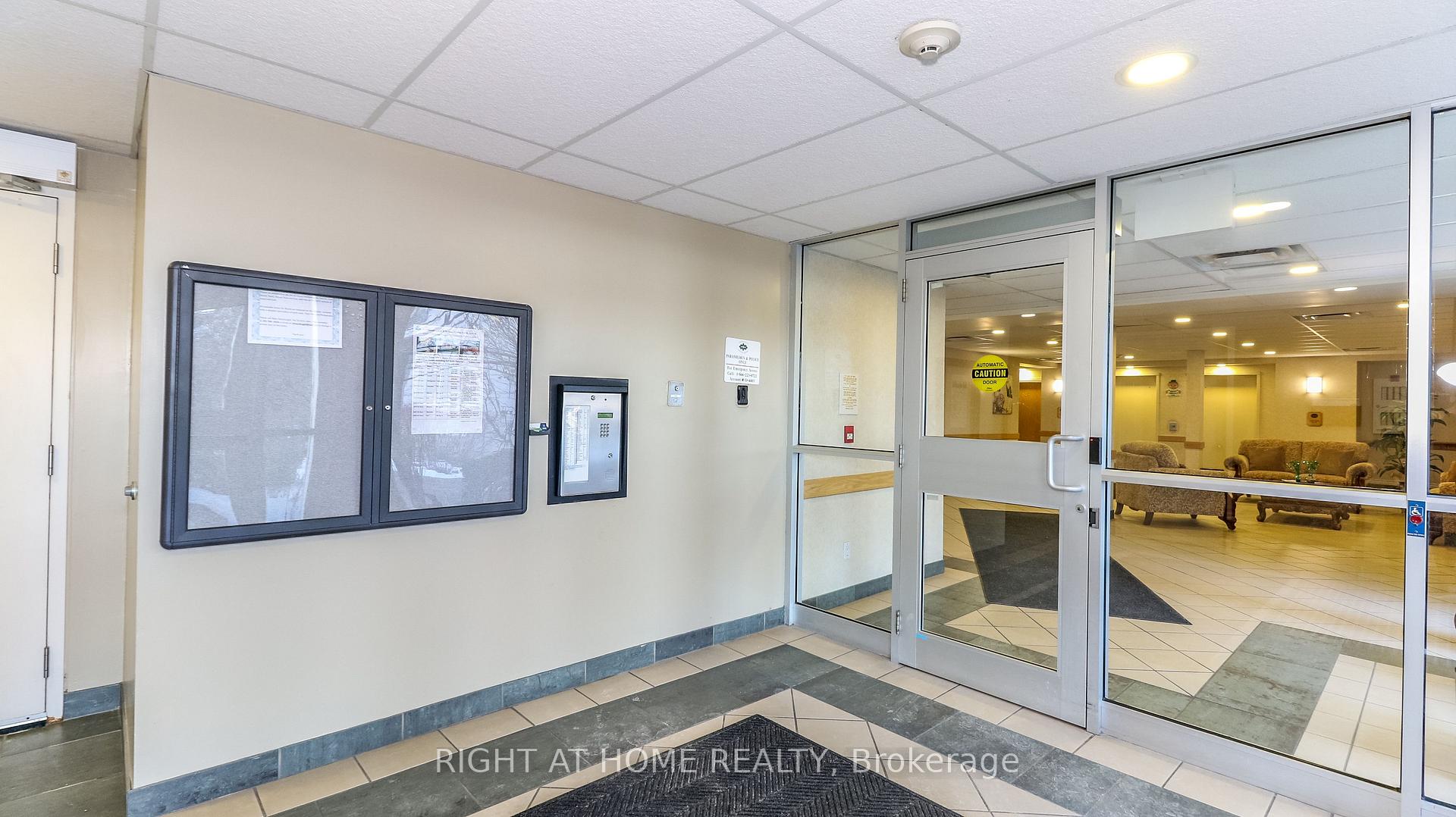 Photo 12 of Unit 404, 94 Dean Avenue, Barrie, Painswick South — HOMEH