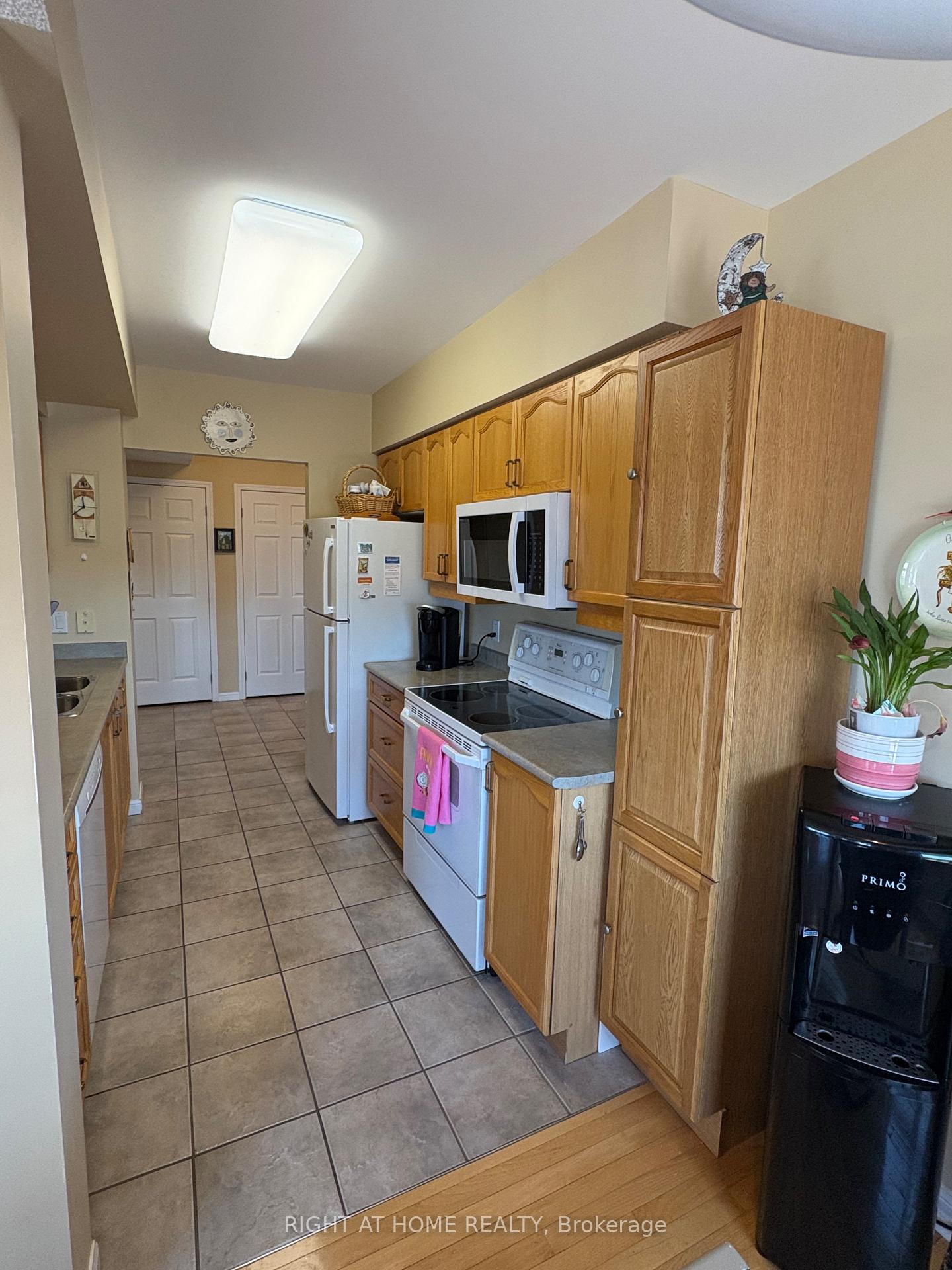 Photo 30 of Unit 404, 94 Dean Avenue, Barrie, Painswick South — HOMEH