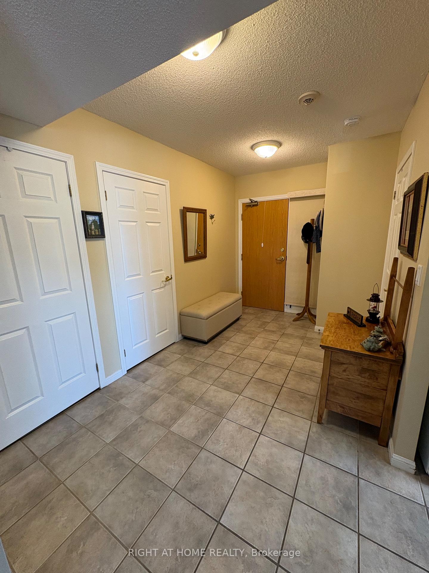 Photo 43 of Unit 404, 94 Dean Avenue, Barrie, Painswick South — HOMEH