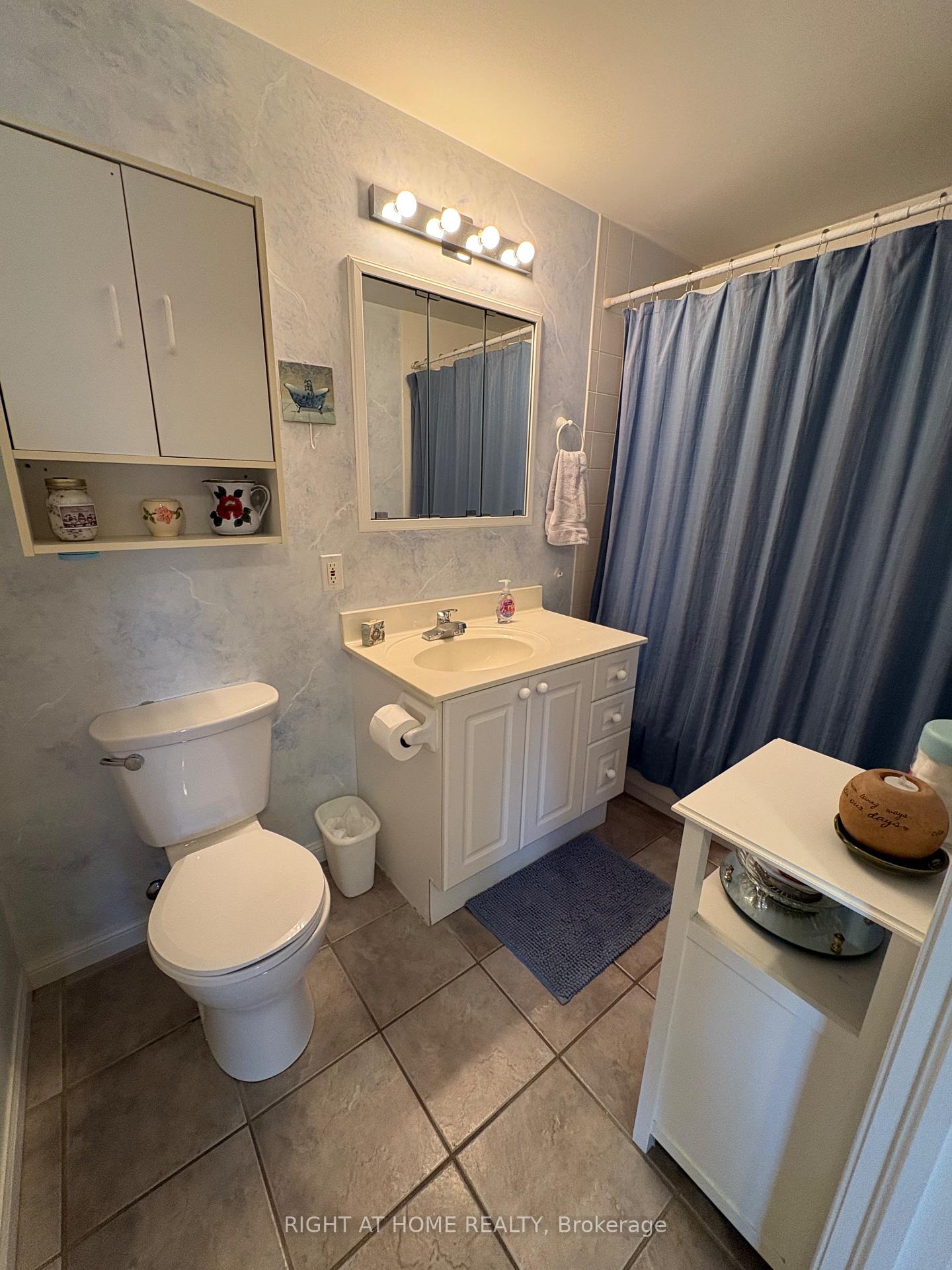Photo 44 of Unit 404, 94 Dean Avenue, Barrie, Painswick South — HOMEH