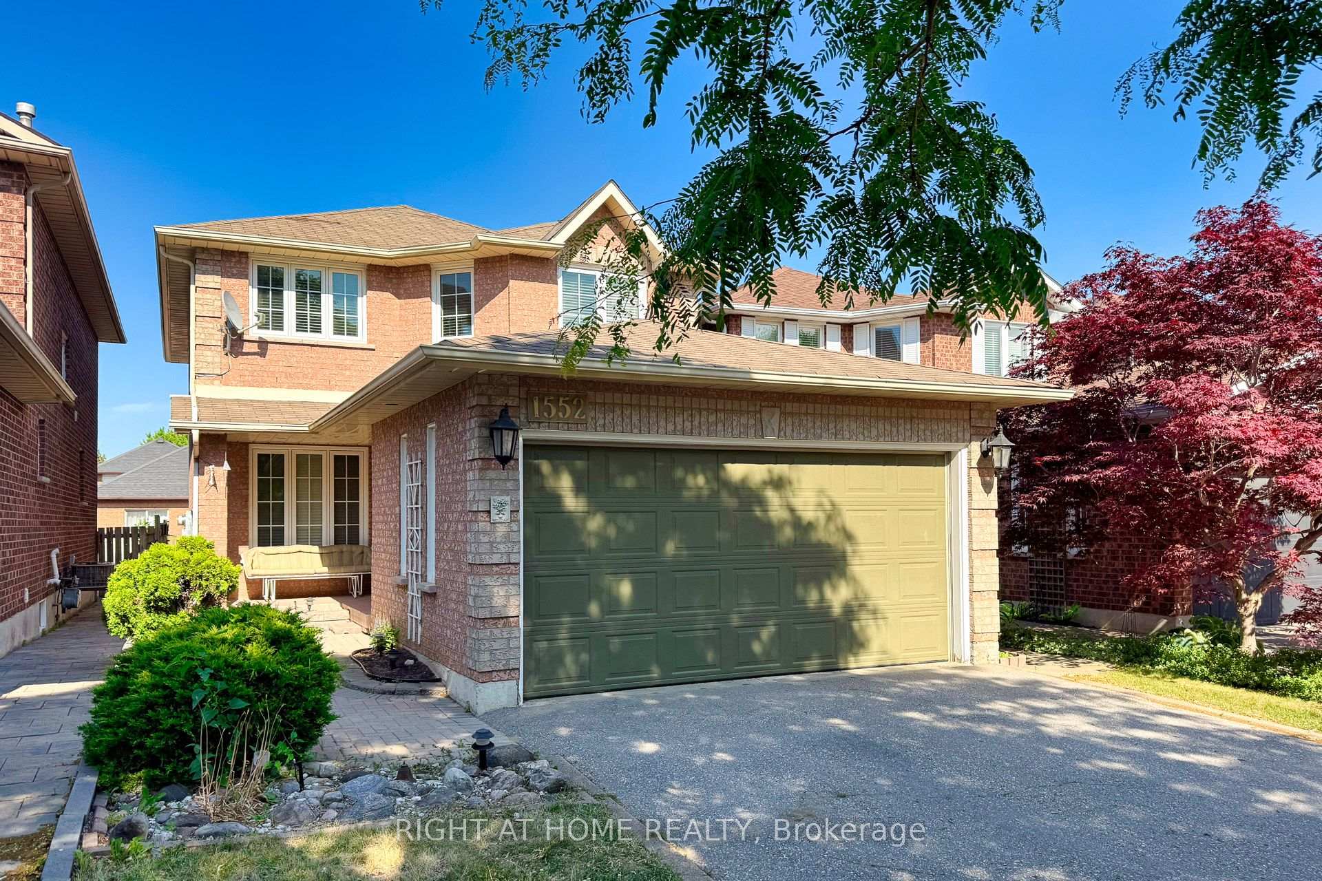 Photo 2 of 1552 Otonabee Drive, Pickering, Amberlea — HOMEH