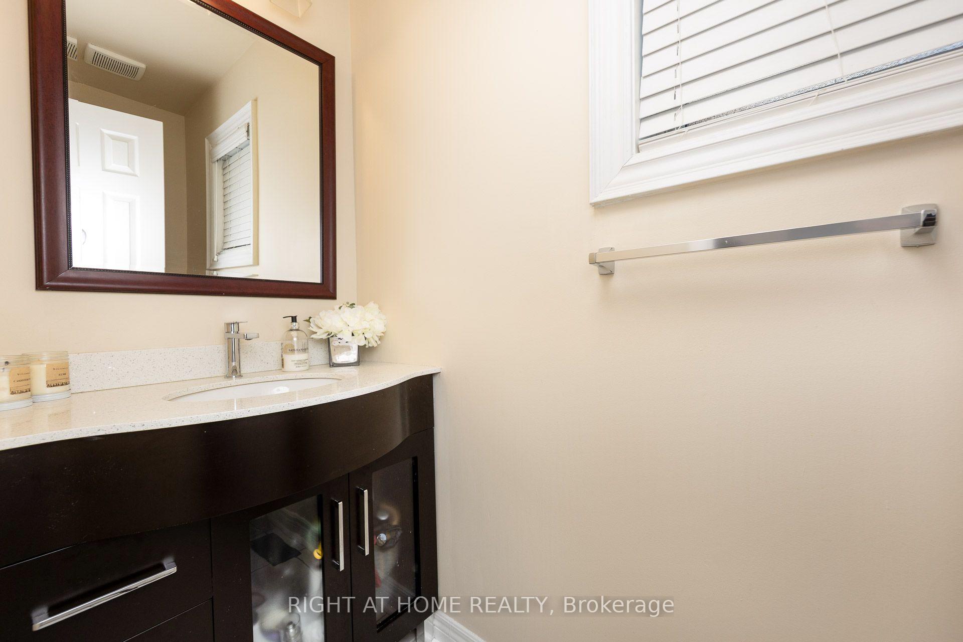 Photo 16 of 1552 Otonabee Drive, Pickering, Amberlea — HOMEH