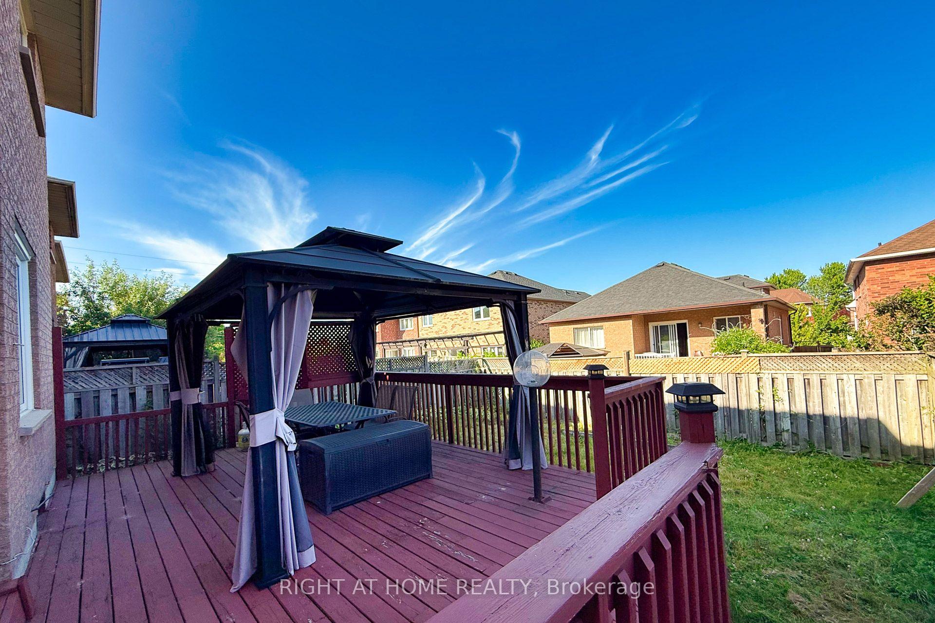 Photo 32 of 1552 Otonabee Drive, Pickering, Amberlea — HOMEH