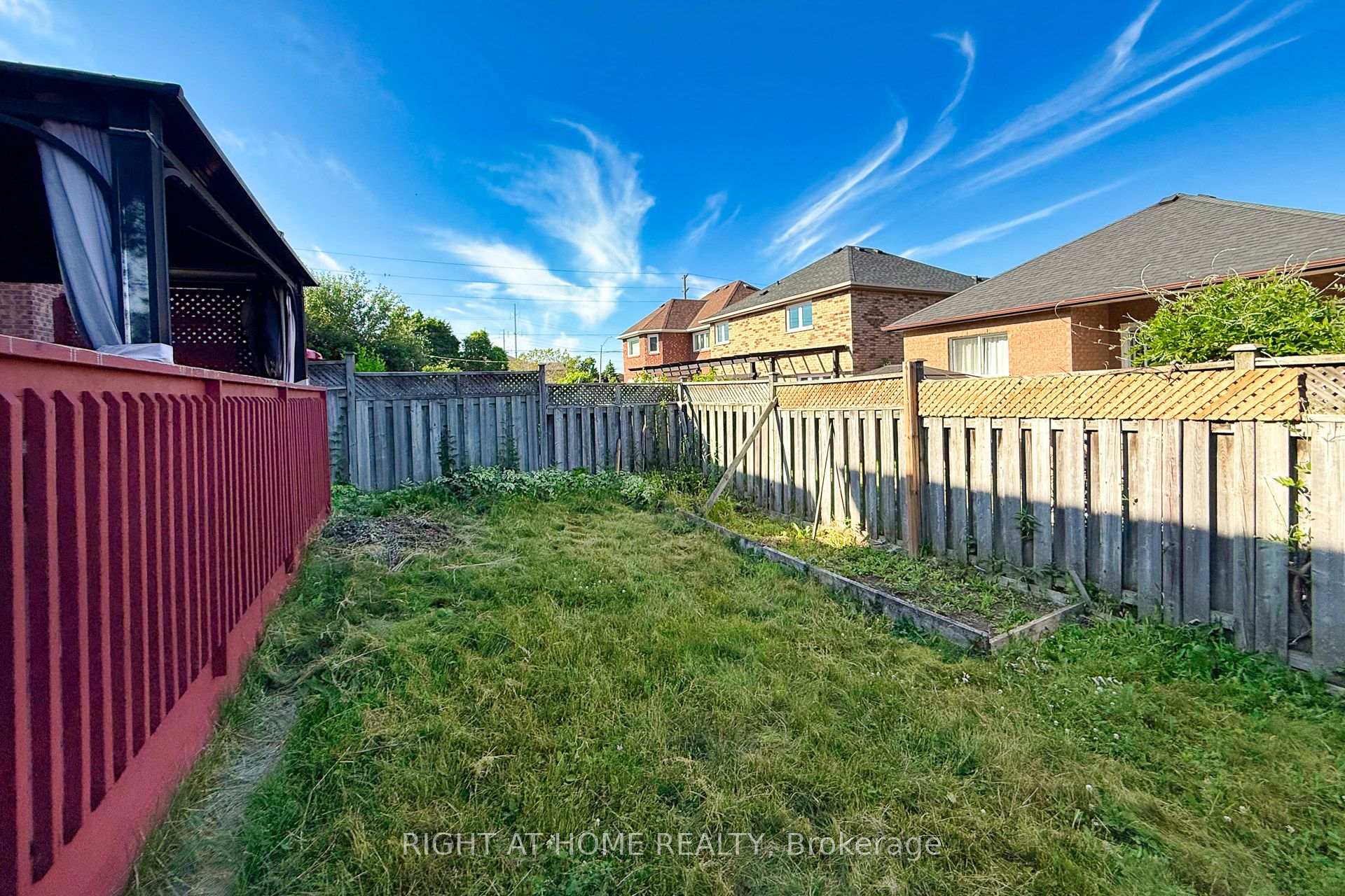 Photo 33 of 1552 Otonabee Drive, Pickering, Amberlea — HOMEH