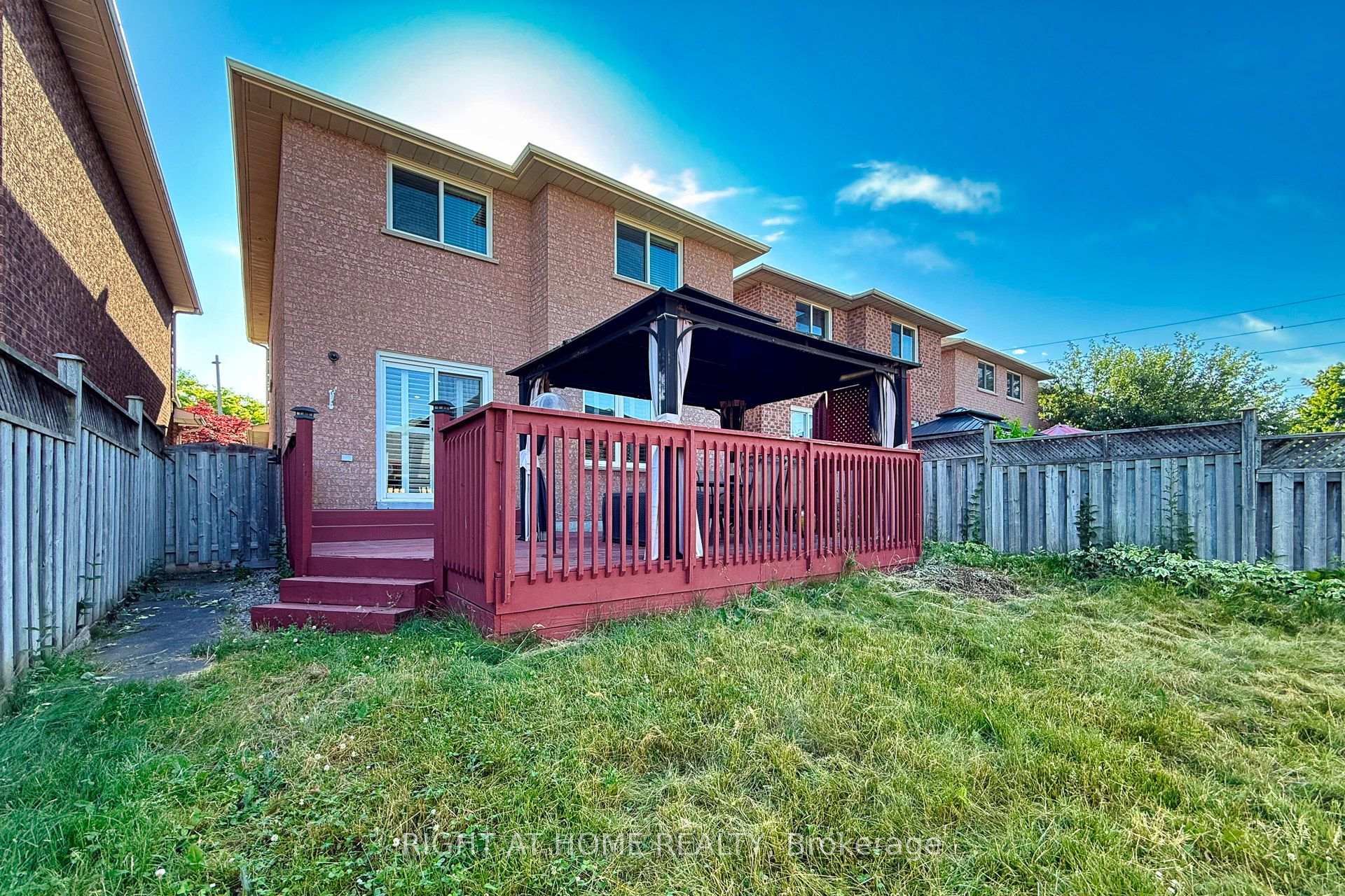 Photo 34 of 1552 Otonabee Drive, Pickering, Amberlea — HOMEH