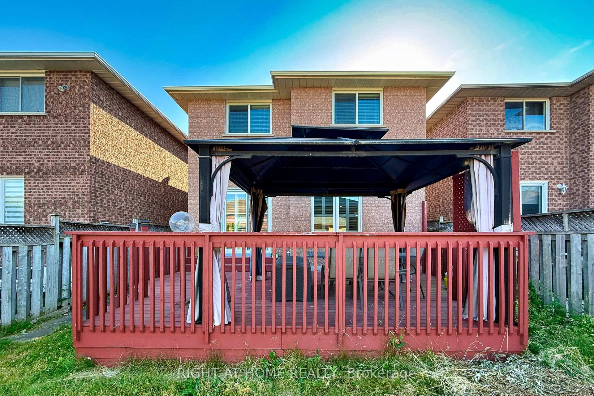 Photo 36 of 1552 Otonabee Drive, Pickering, Amberlea — HOMEH