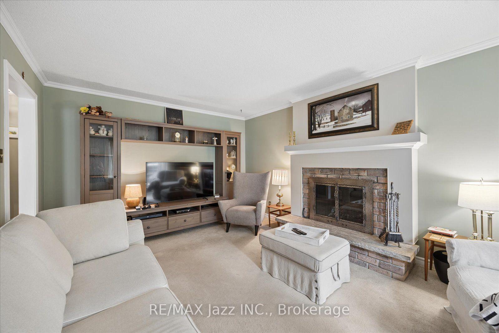 Photo 19 of 38 Trinity Crescent, Whitby, Pringle Creek — HOMEH