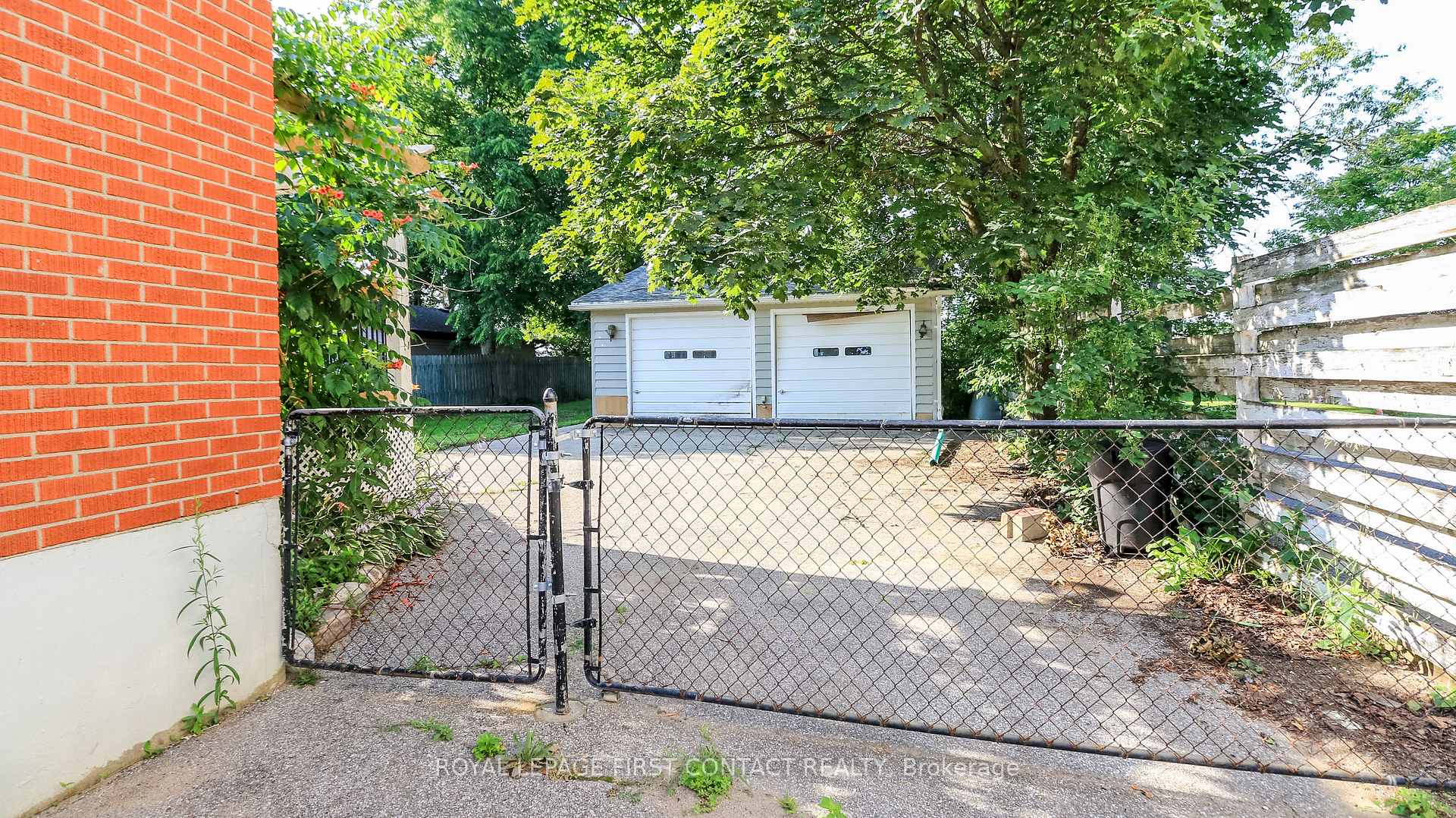 Photo 2 of 47 Campbell Avenue, Barrie, Allandale — HOMEH