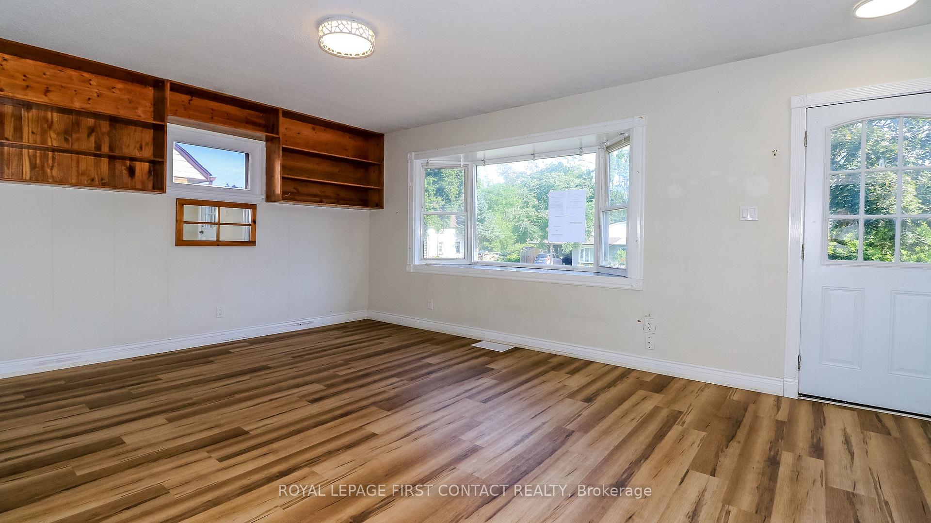 Photo 13 of 47 Campbell Avenue, Barrie, Allandale — HOMEH
