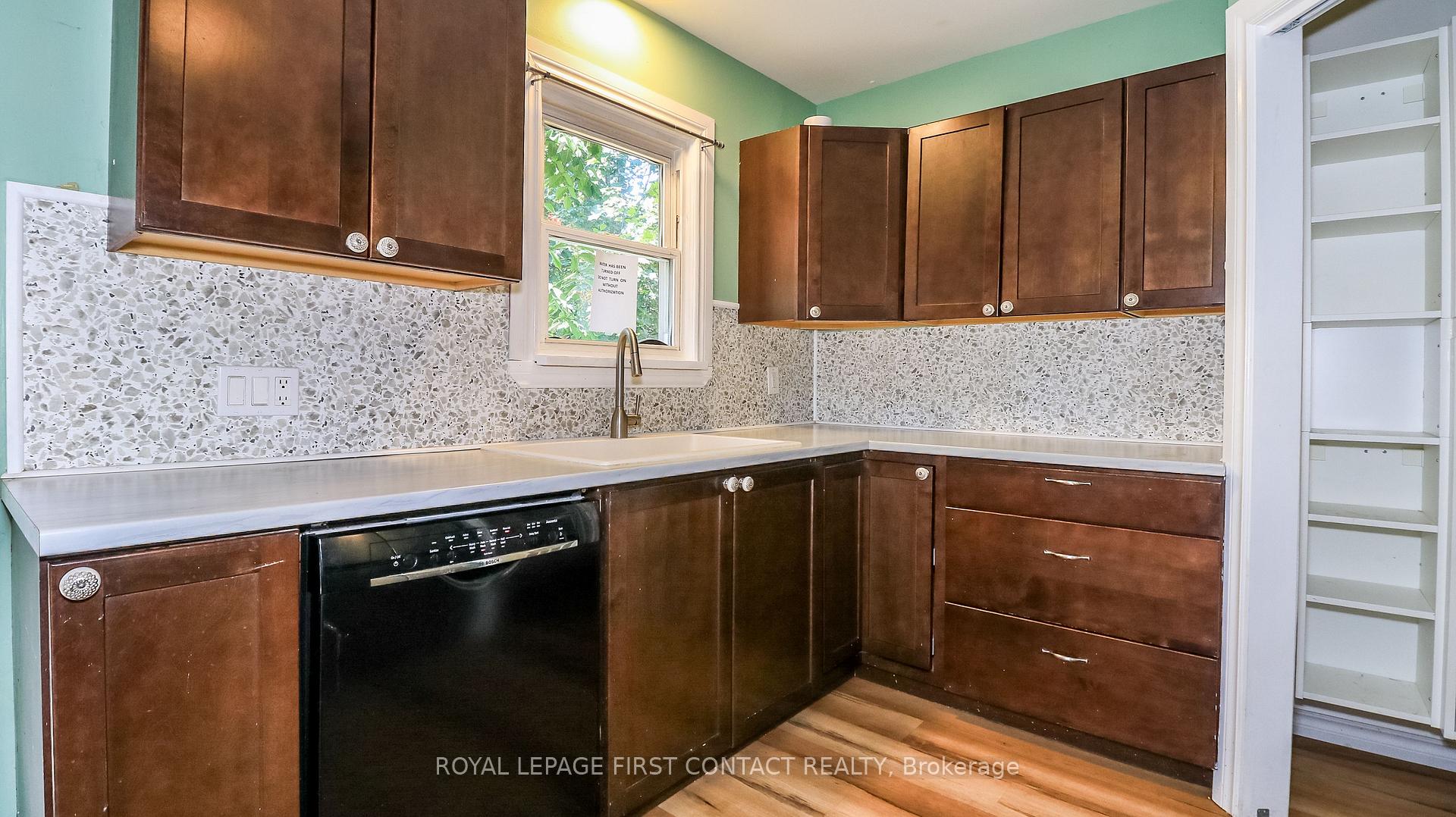 Photo 21 of 47 Campbell Avenue, Barrie, Allandale — HOMEH