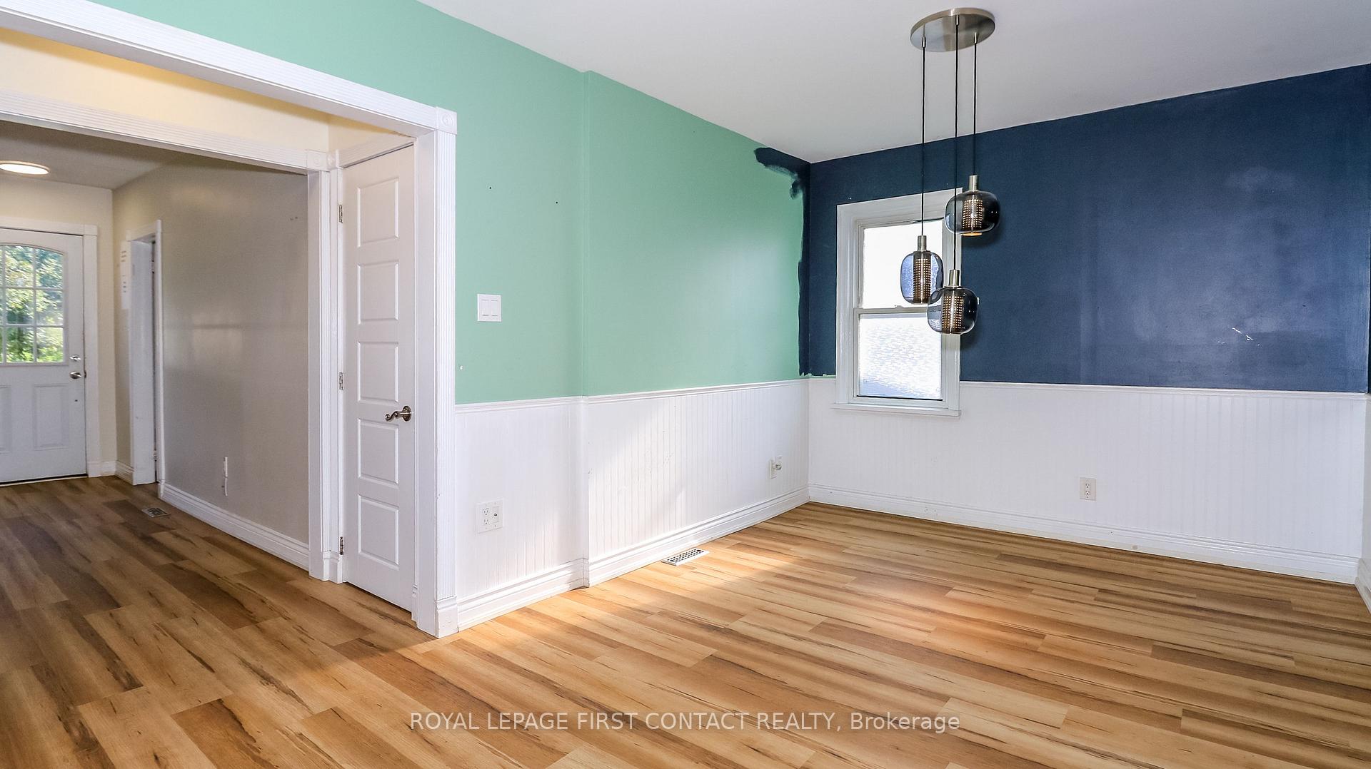 Photo 25 of 47 Campbell Avenue, Barrie, Allandale — HOMEH