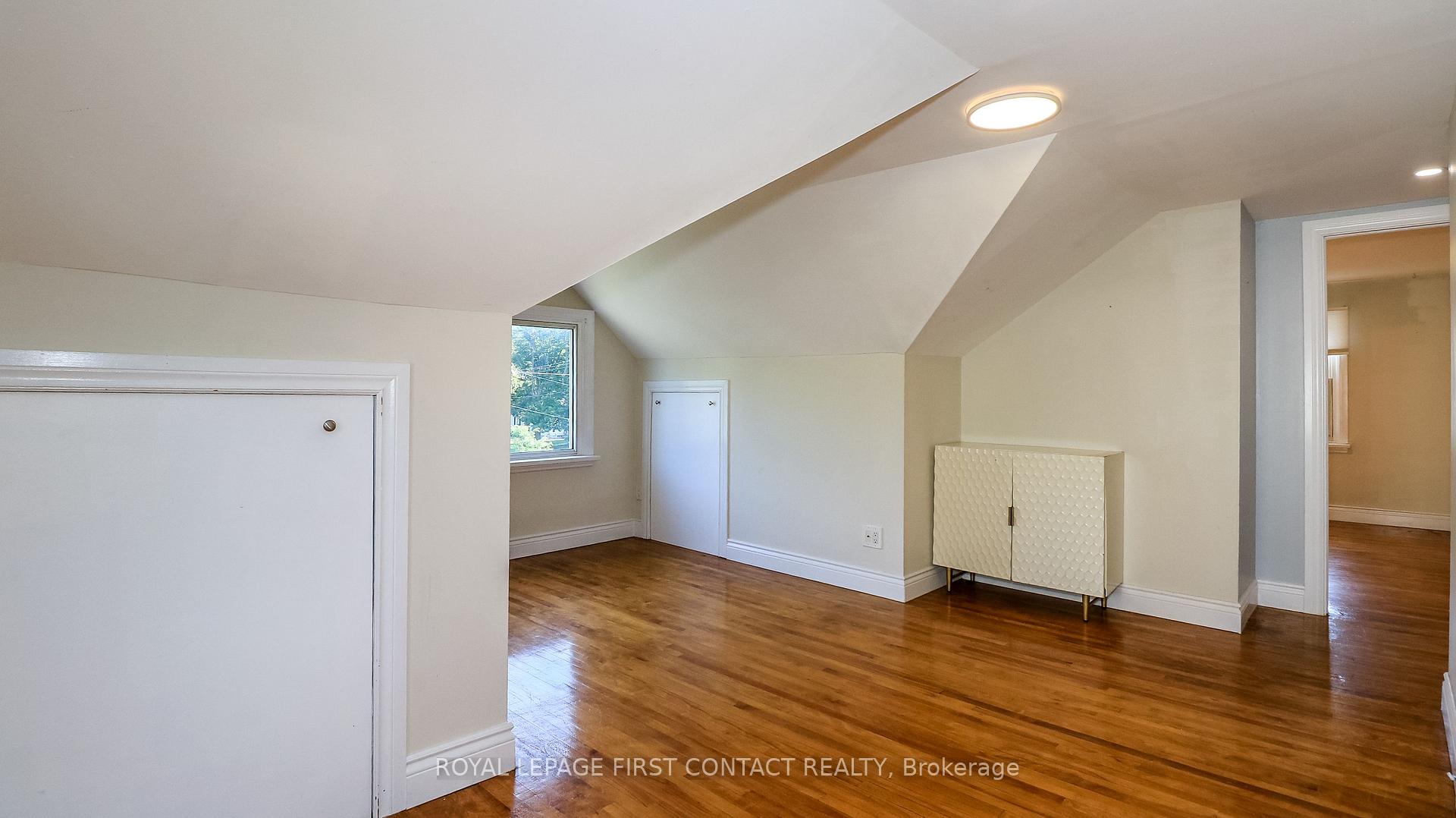 Photo 29 of 47 Campbell Avenue, Barrie, Allandale — HOMEH