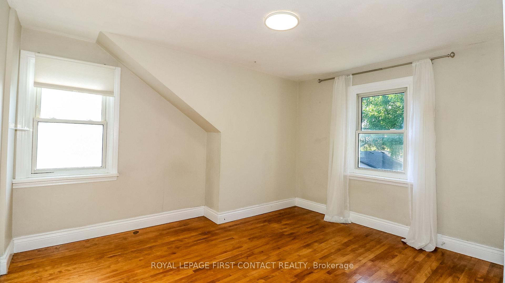 Photo 34 of 47 Campbell Avenue, Barrie, Allandale — HOMEH